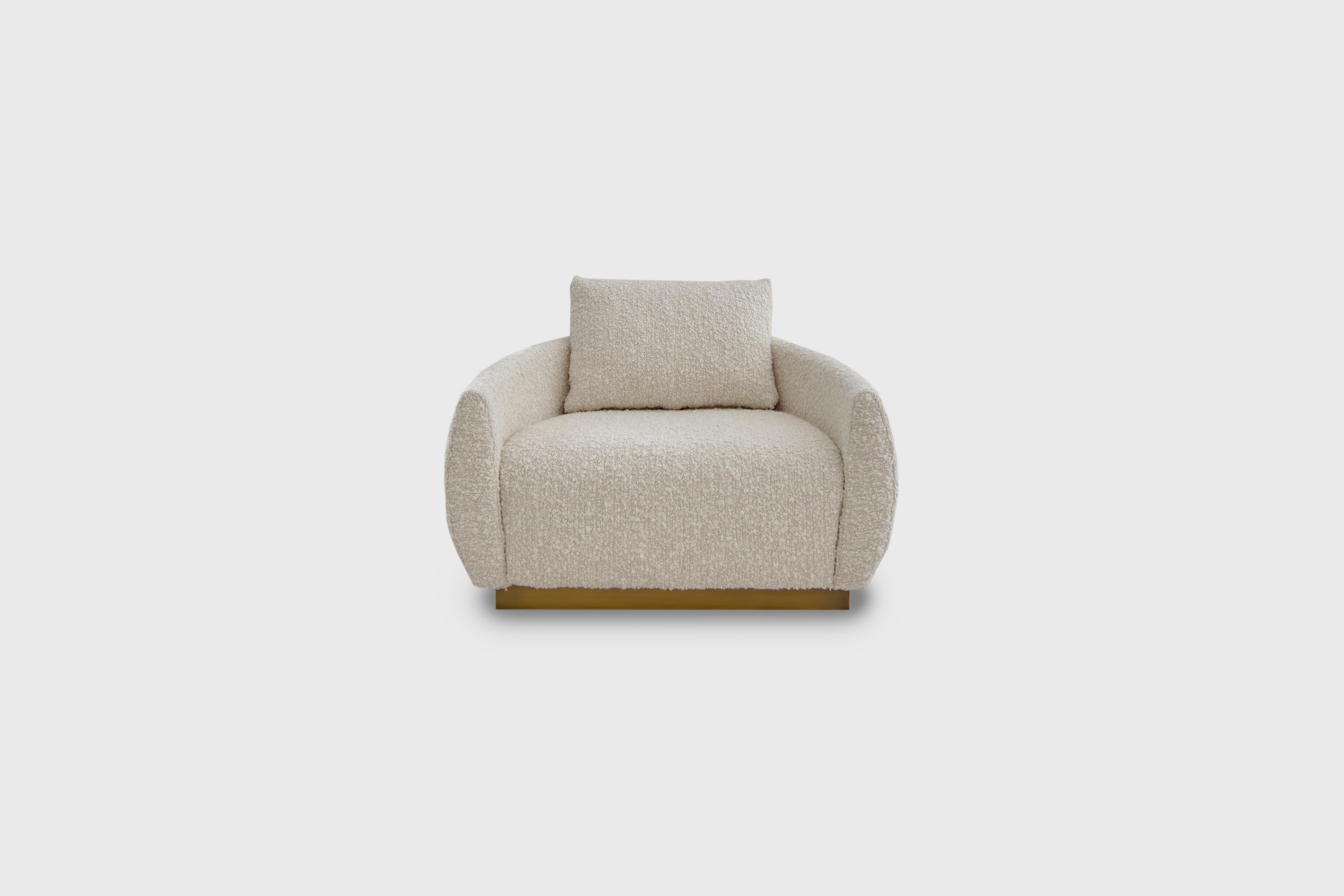 Egge lounge chair by Atra Design
Dimensions: D 83.9 x W 105.6 x H 62.9 cm
Materials: boulé fabric, brass

Atra Design
We are Atra, a furniture brand produced by Atra form a mexico city–based high end production facility that also houses our