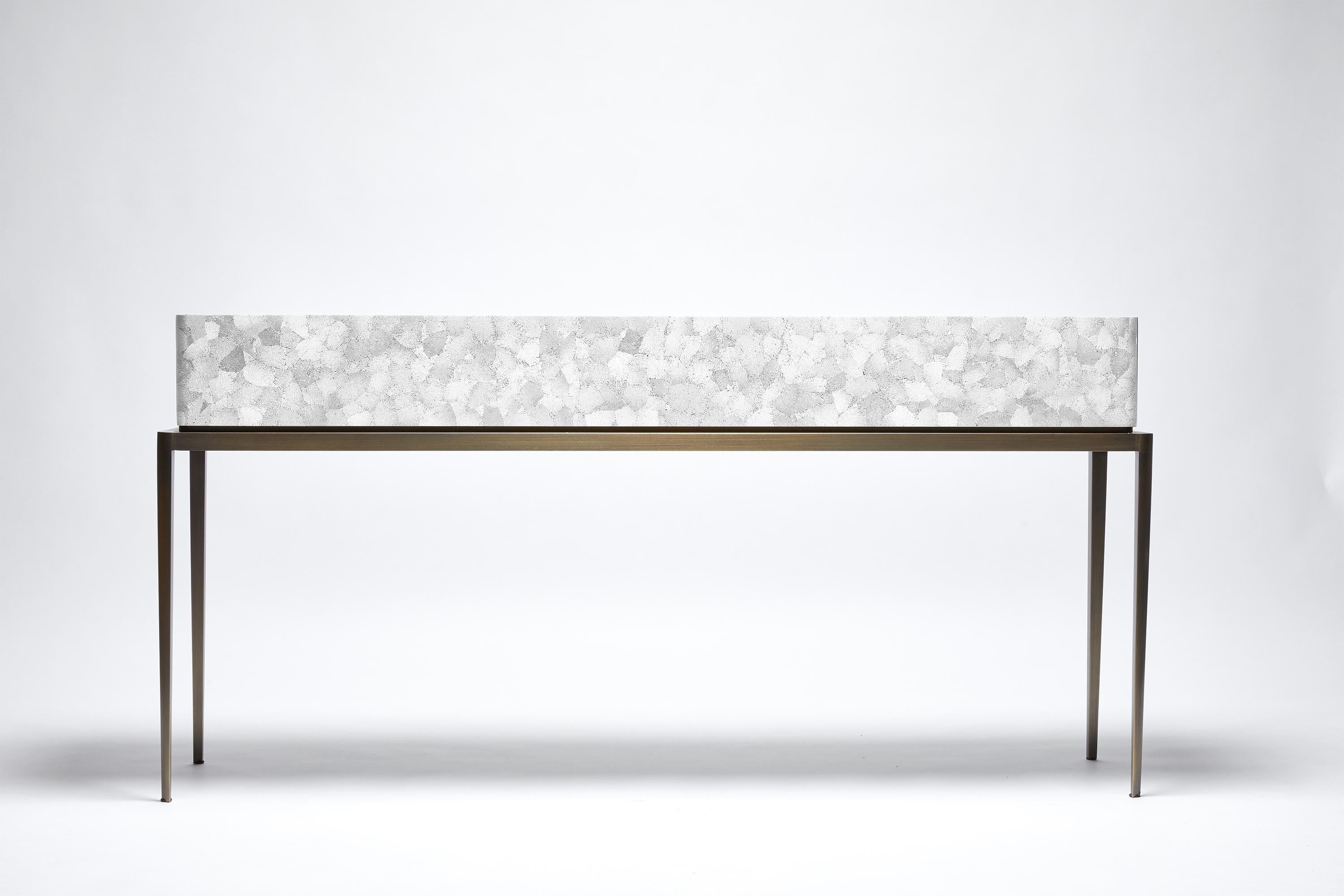 Vietnamien Console coquille d'œuf, JAYA par Reda Amalou, 2018, édition limitée de 8, 140 cm en vente
