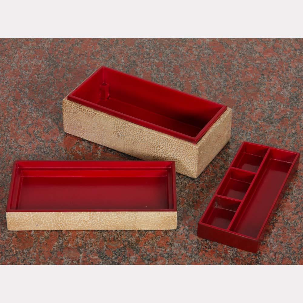 Coquille d'œuf Eggshell lacquer box, late 20th century work en vente