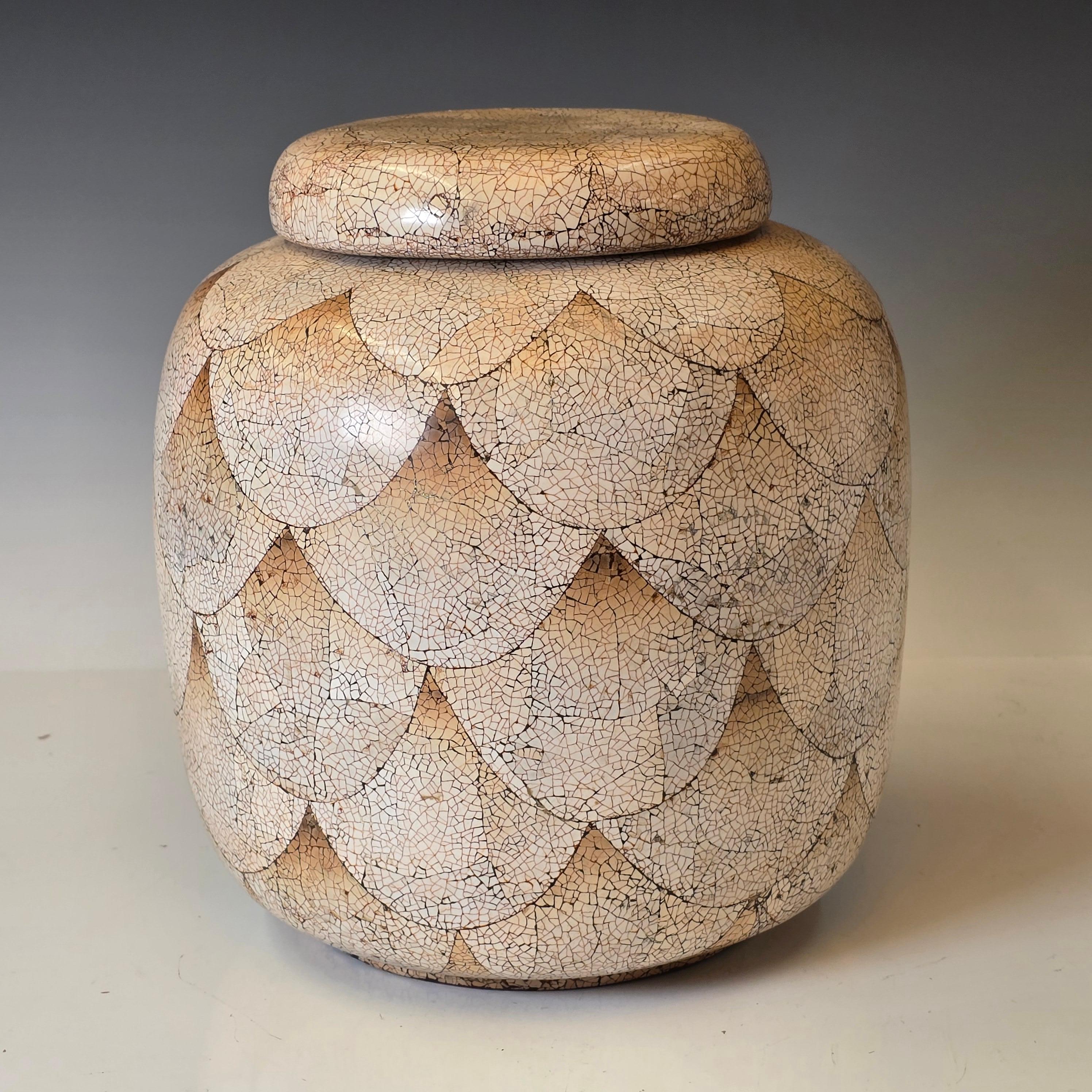 French Deco Style Eggshell Lacquer Ginger Jar In Good Condition In Kilmarnock, VA