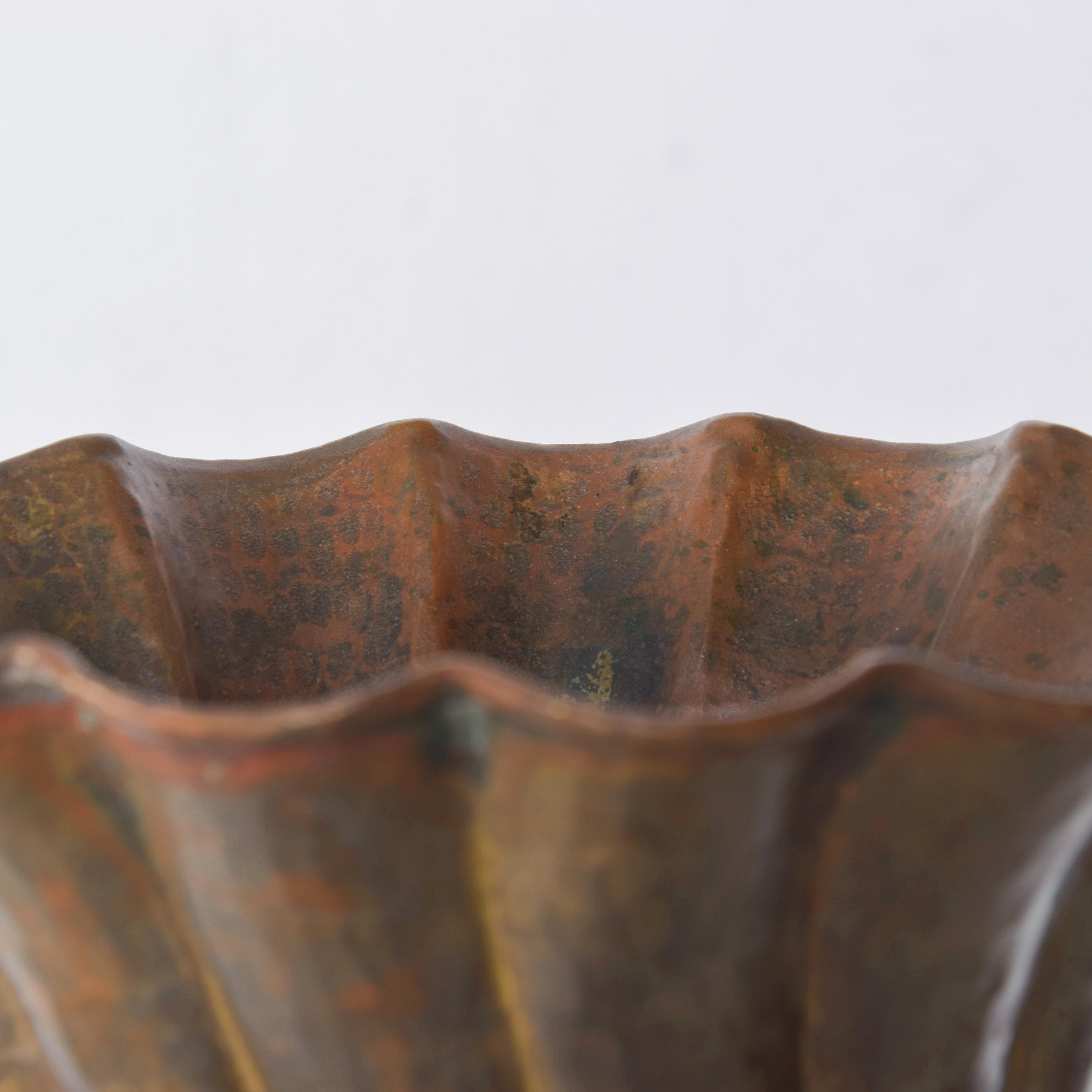 1950s Egidio Casagrande Italia Brass Fluted Vase For Sale 1