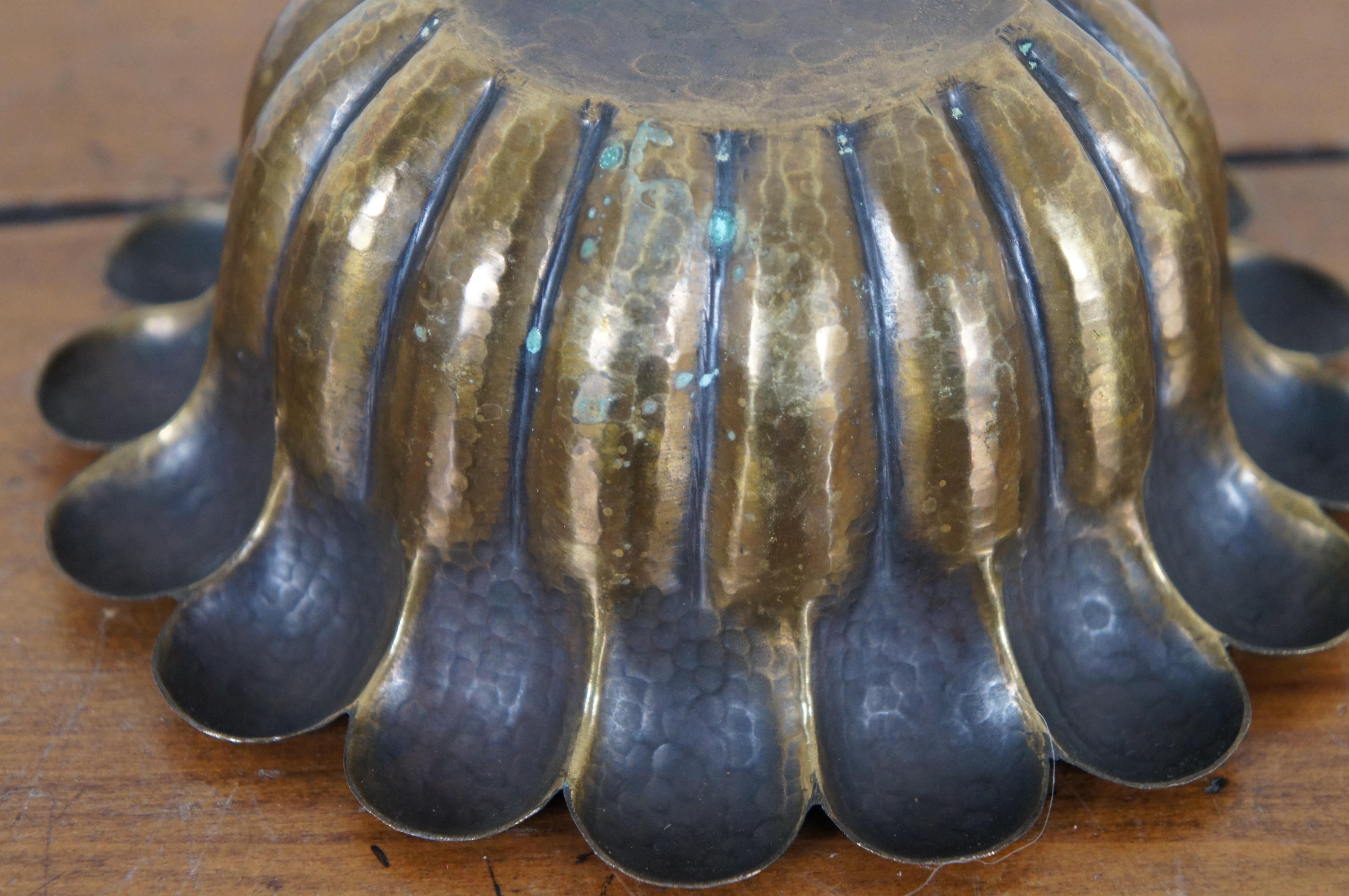 Egidio Casagrande Mid Century Italian Hammered Scalloped Brass Bowl 6.5