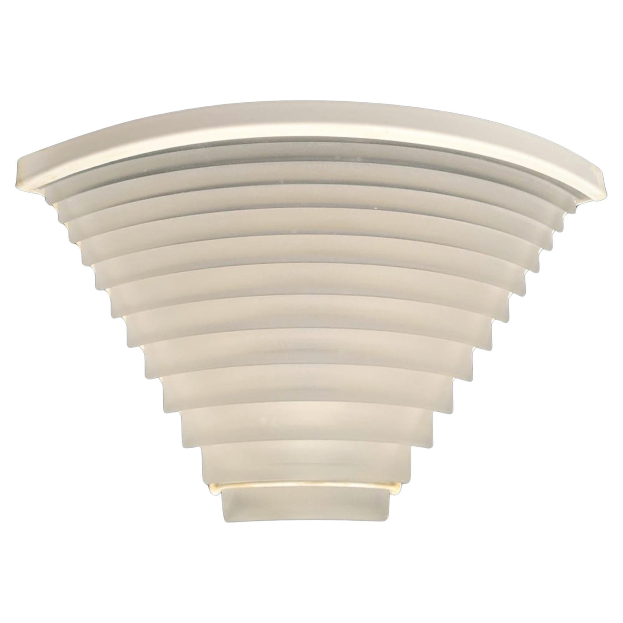 Egisto Angolo Eckleuchter von Artemide, 4 verfügbar