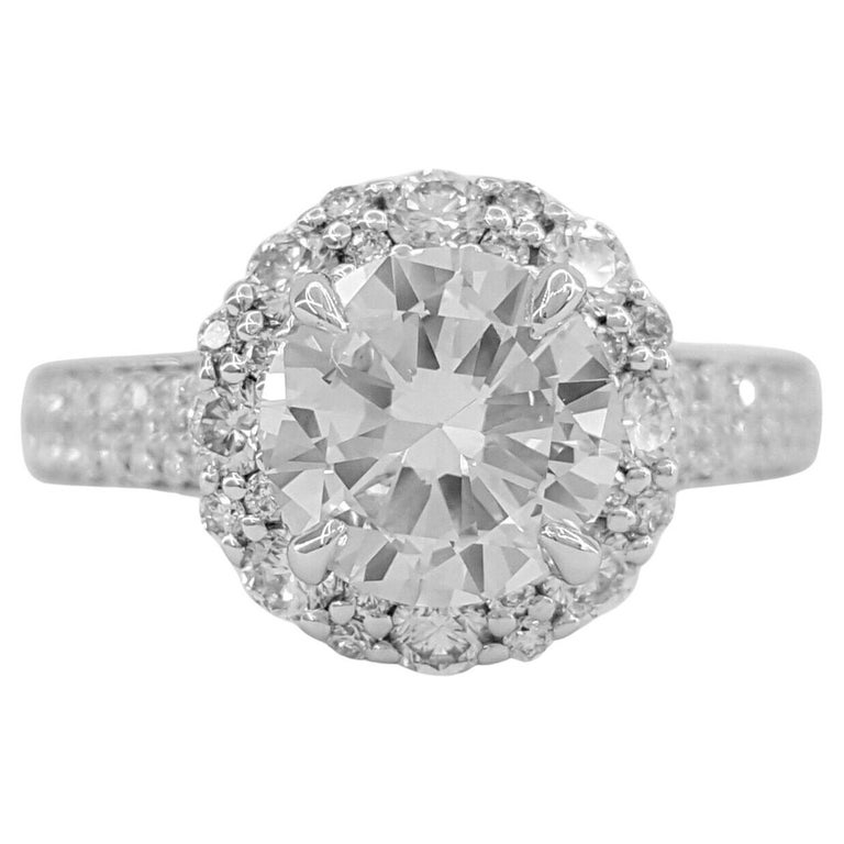 Anello con diamante tondo taglio brillante EGL da 1,30 carati in