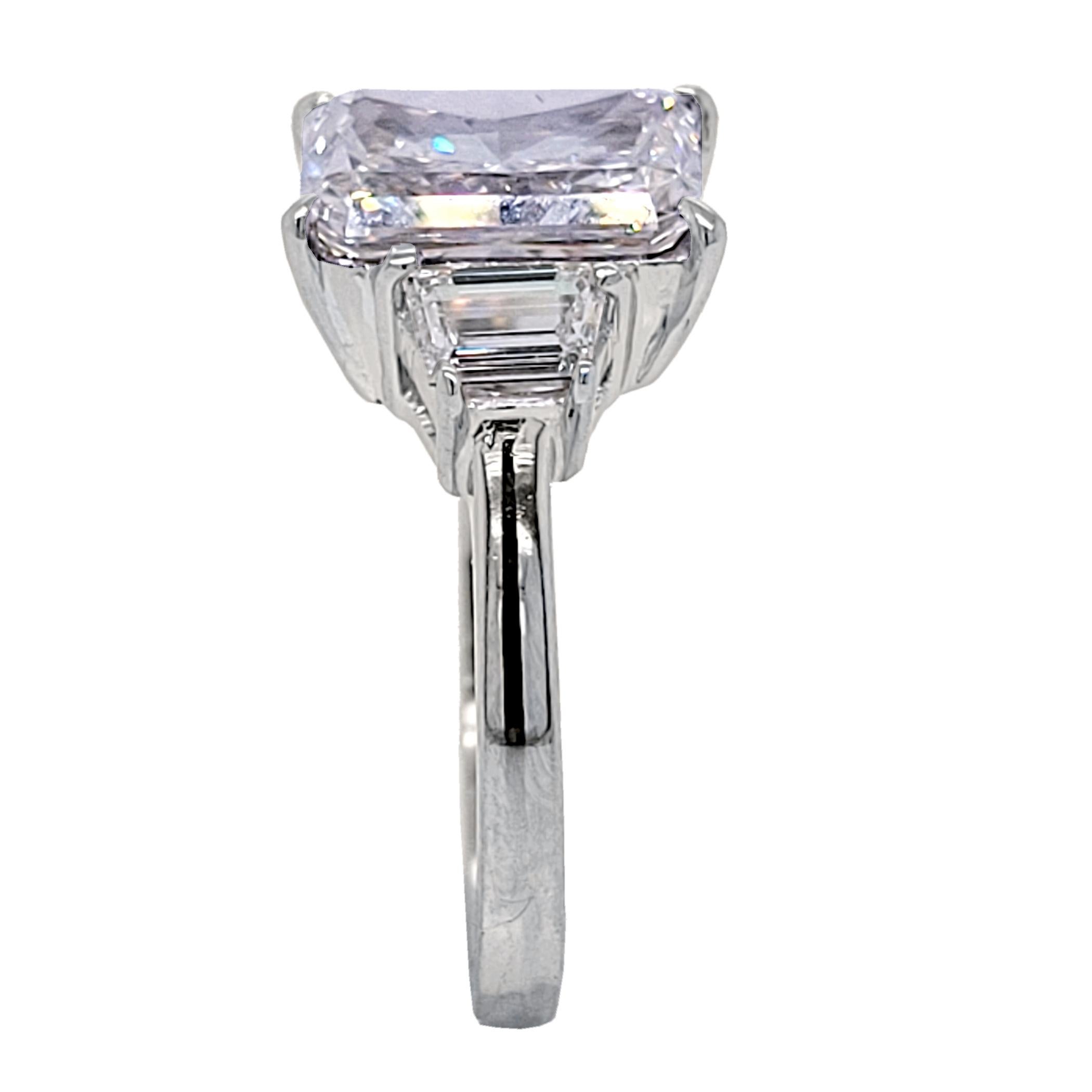 Radiant Cut EGL 3.02 Ct H/VS2 Radiant Diamond Platinum 3-Stone Engagement Ring w. 2 Traps For Sale