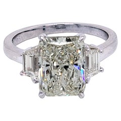 EGL 3.02 Ct H/VS2 Radiant Diamond Platinum 3-Stone Engagement Ring w. 2 Traps