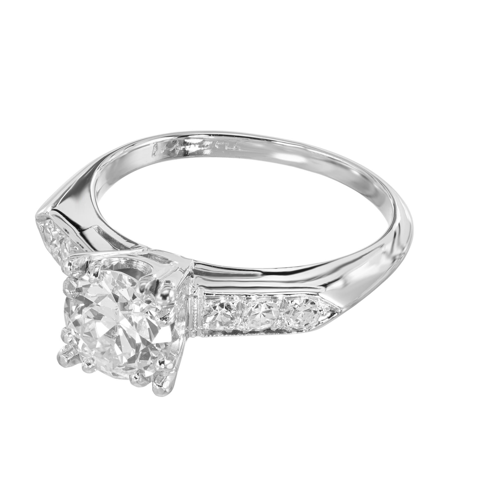 90 Karat Verlobungsring aus Platin mit Diamanten im Übergangsschliff (Rundschliff) im Angebot