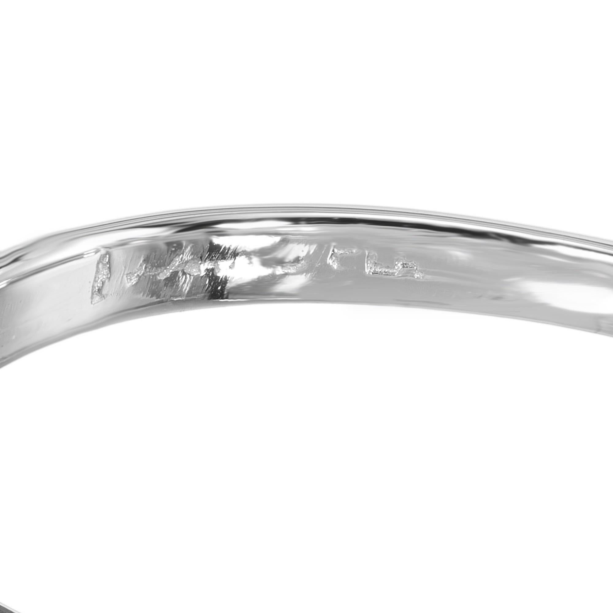 90 Karat Verlobungsring aus Platin mit Diamanten im Übergangsschliff im Angebot 1