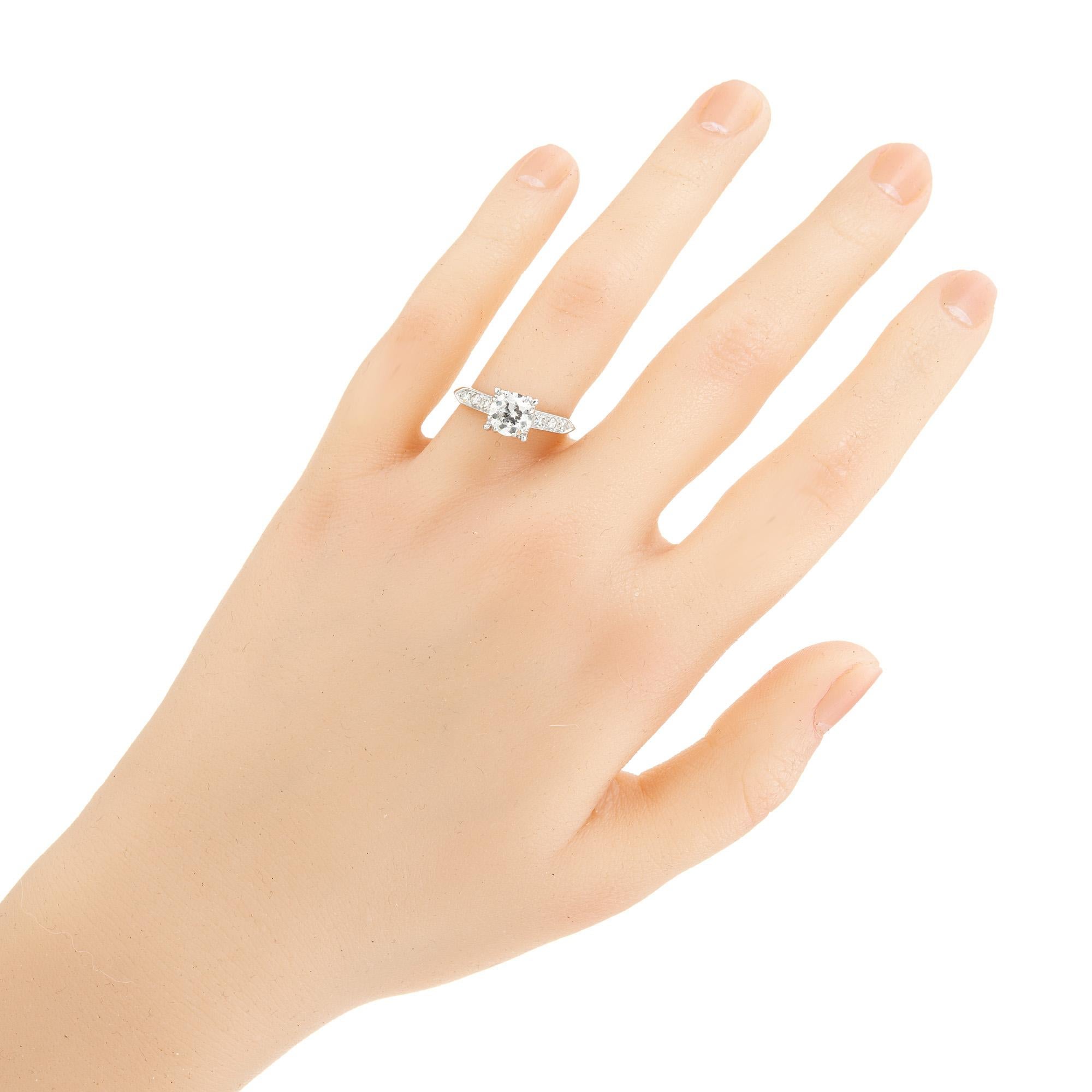 90 Karat Verlobungsring aus Platin mit Diamanten im Übergangsschliff im Angebot 2
