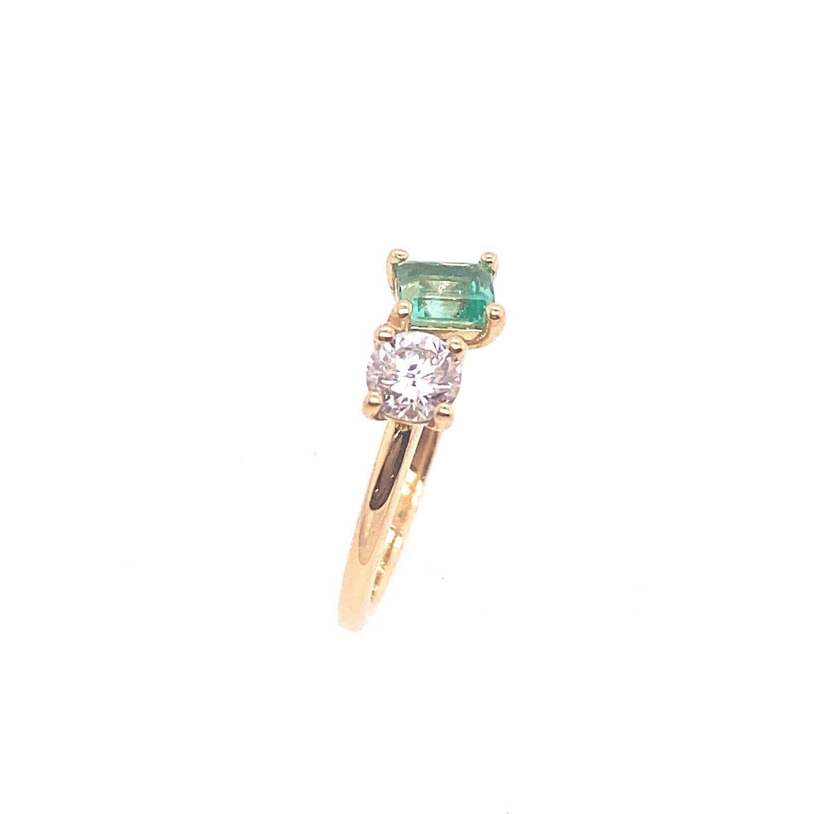 Baguette Cut EGL Cert Baguette Emerald & 0.40ct Natural Diamond Ring In 18ct Yellow Gold For Sale
