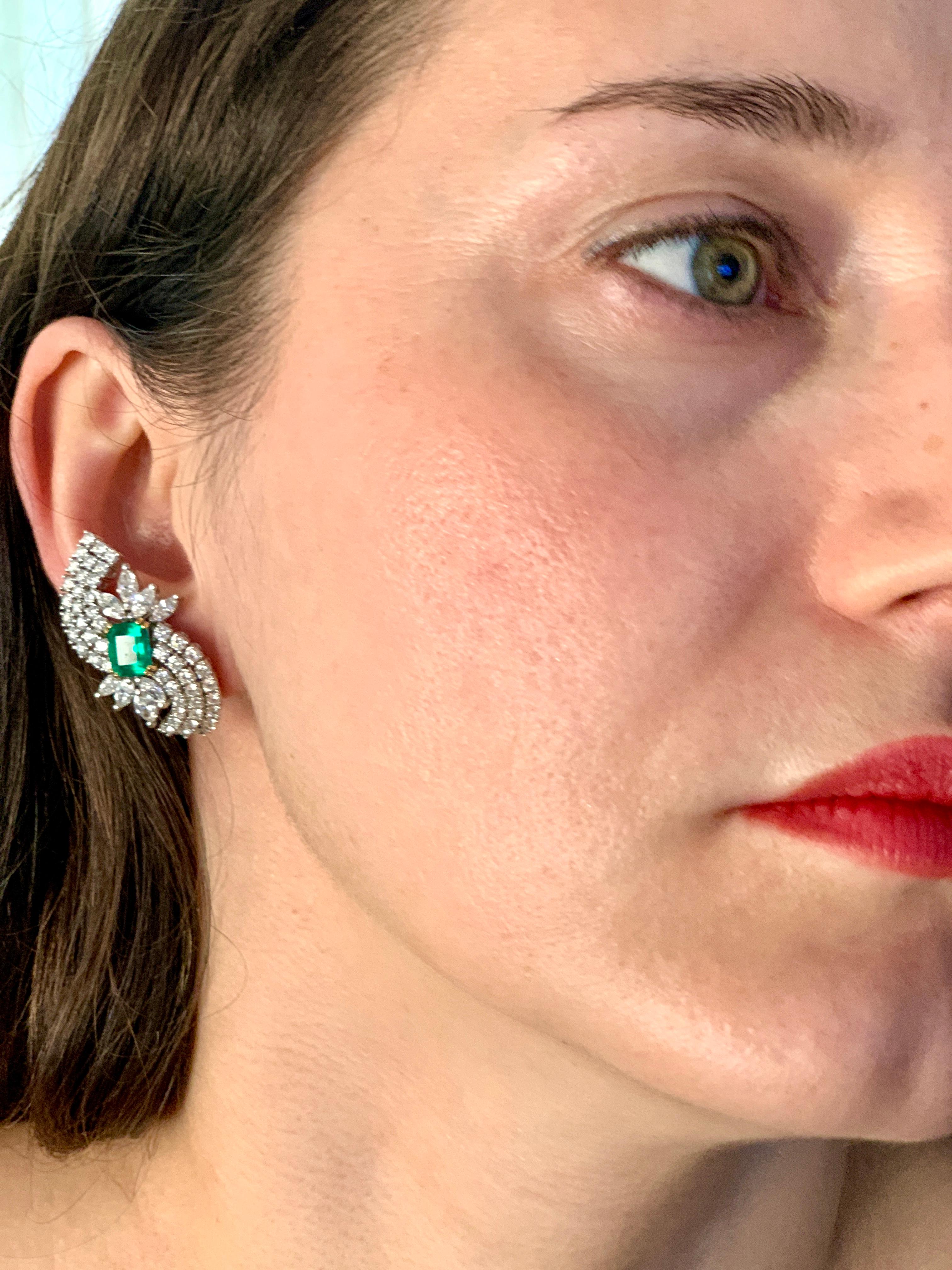 EGL Certfied 4.5 Ct Colombian Emerald Cut Emerald Diamond Clip Earrings 18 Karat 7