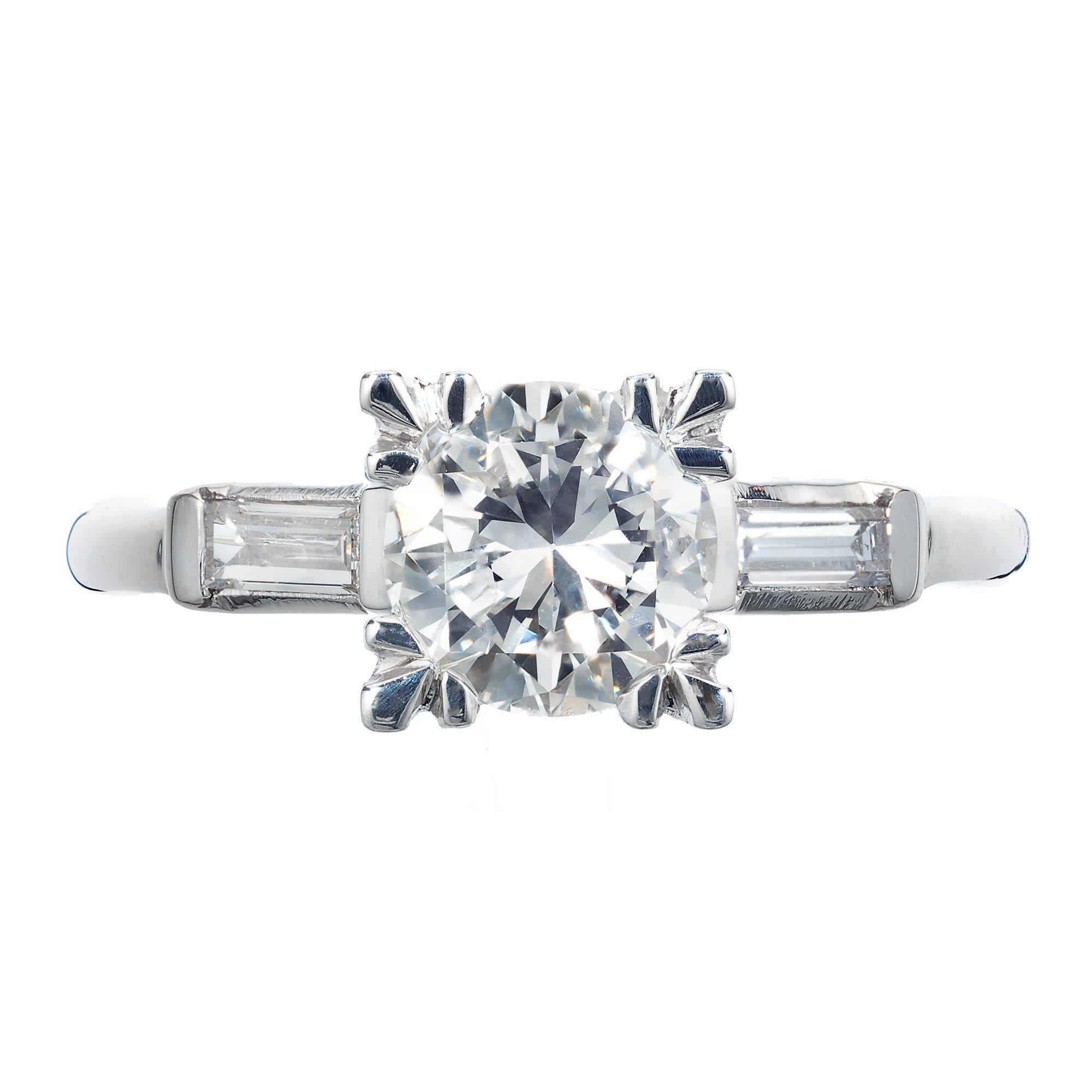 EGL Certified 1.03 Carat Diamond Platinum Fishtail Engagement Ring For Sale