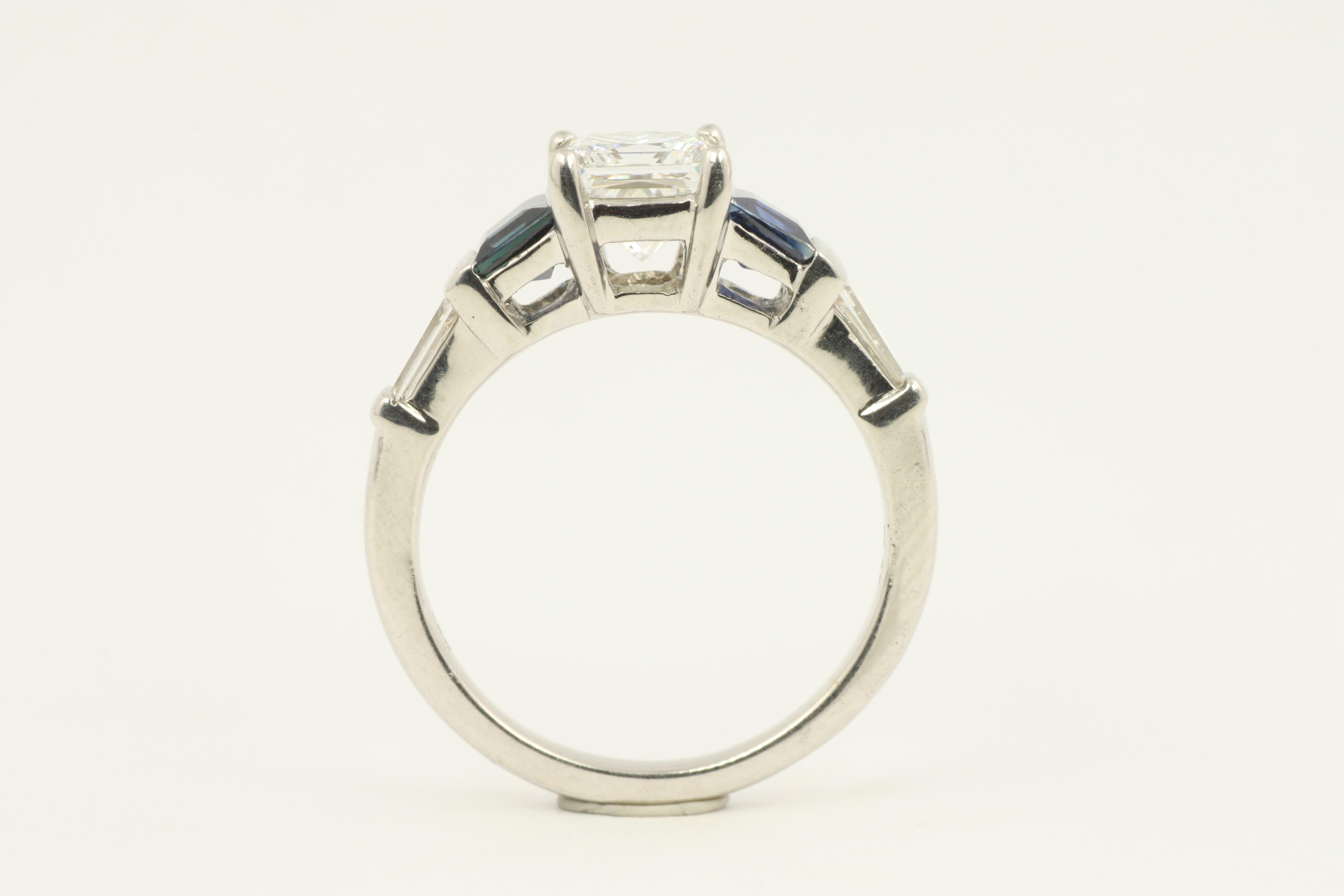 EGL Certified 1.05 Carat Diamond & Sapphire Modern Platinum Engagement Ring For Sale 3