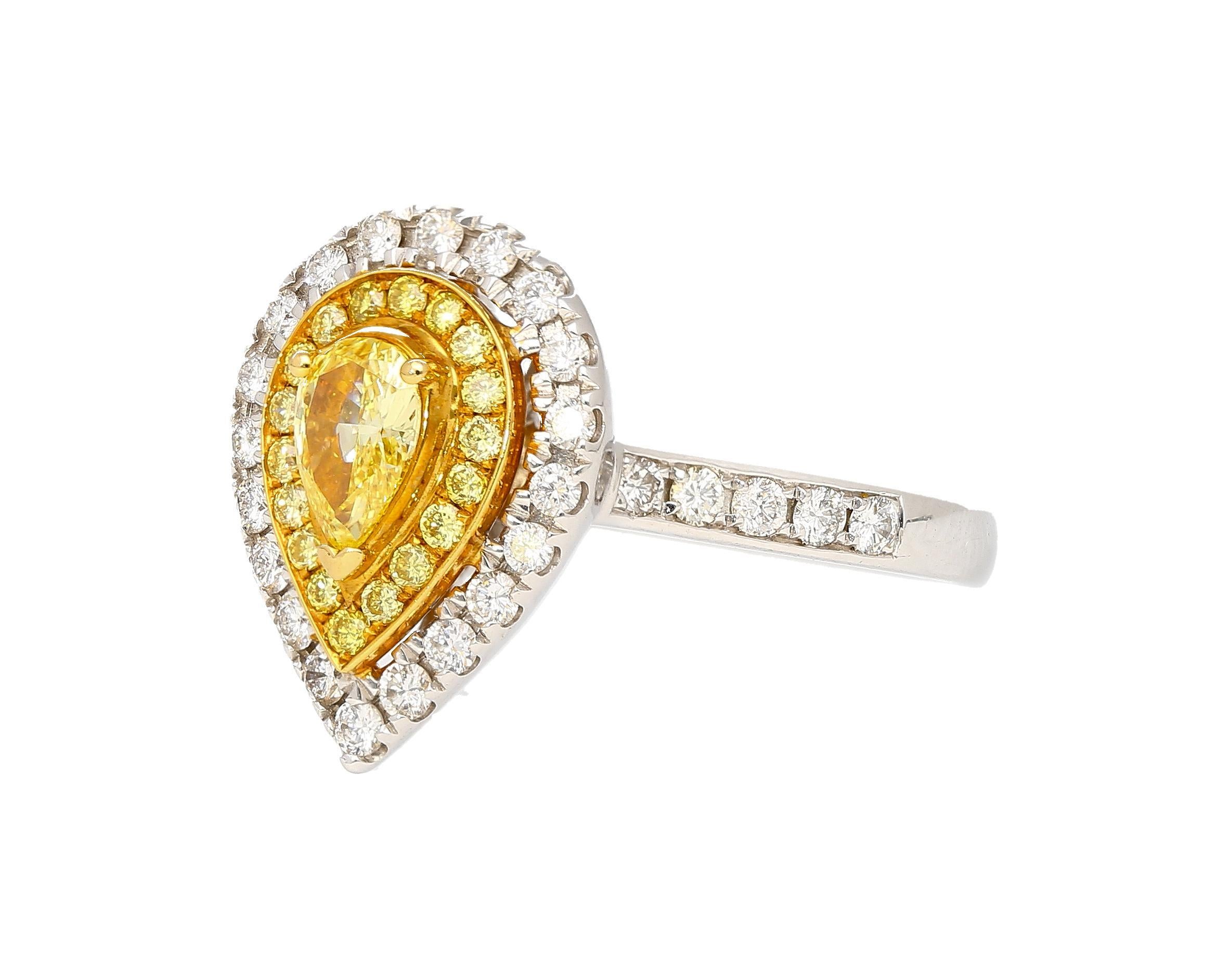 EGL Certified 1.05 Carat Fancy Vivid Yellow Diamond Pear Shape Ring In New Condition For Sale In Miami, FL