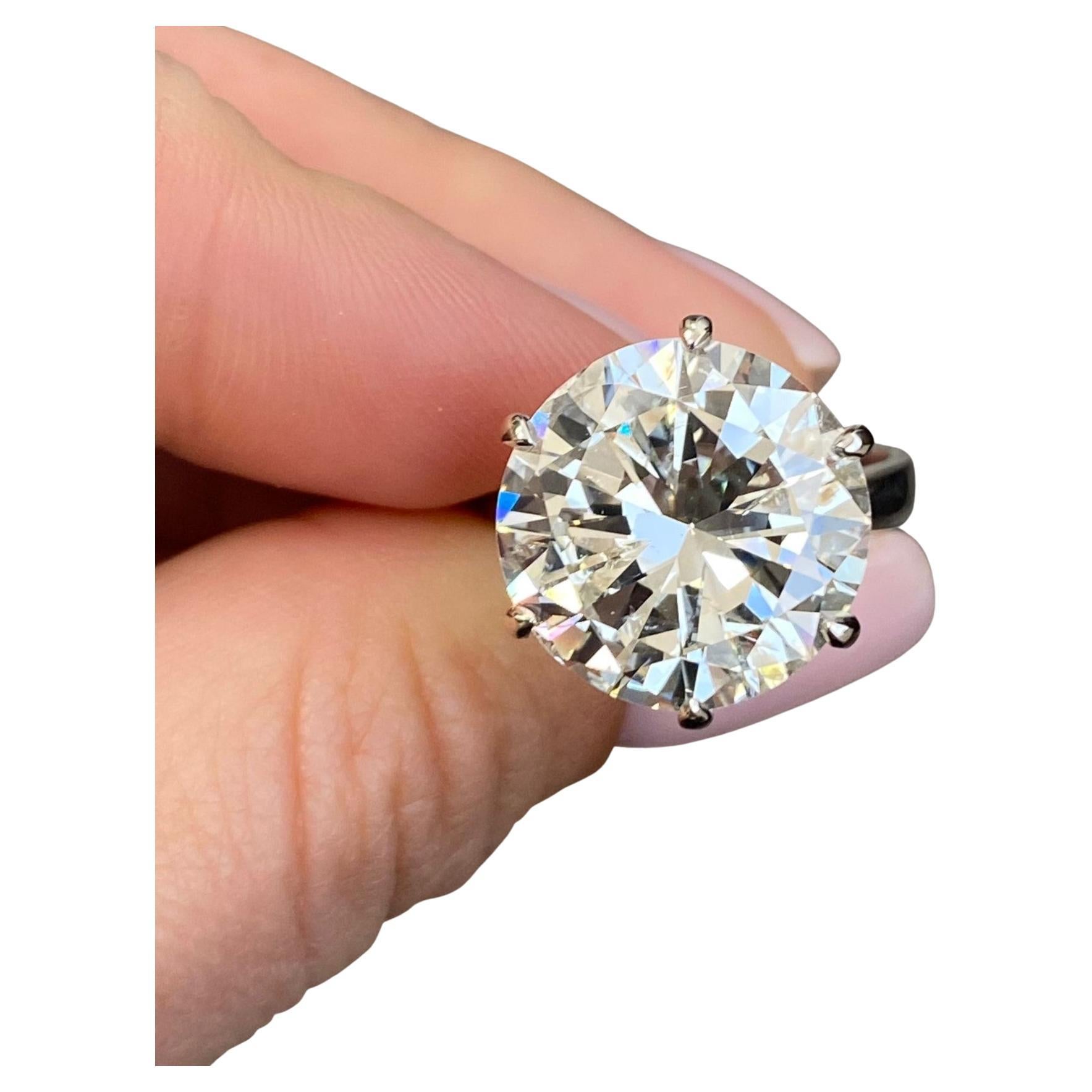 EGL Certified 10.69 Carat Brilliant Cut Diamond Color "H" Clarity SI2 For Sale