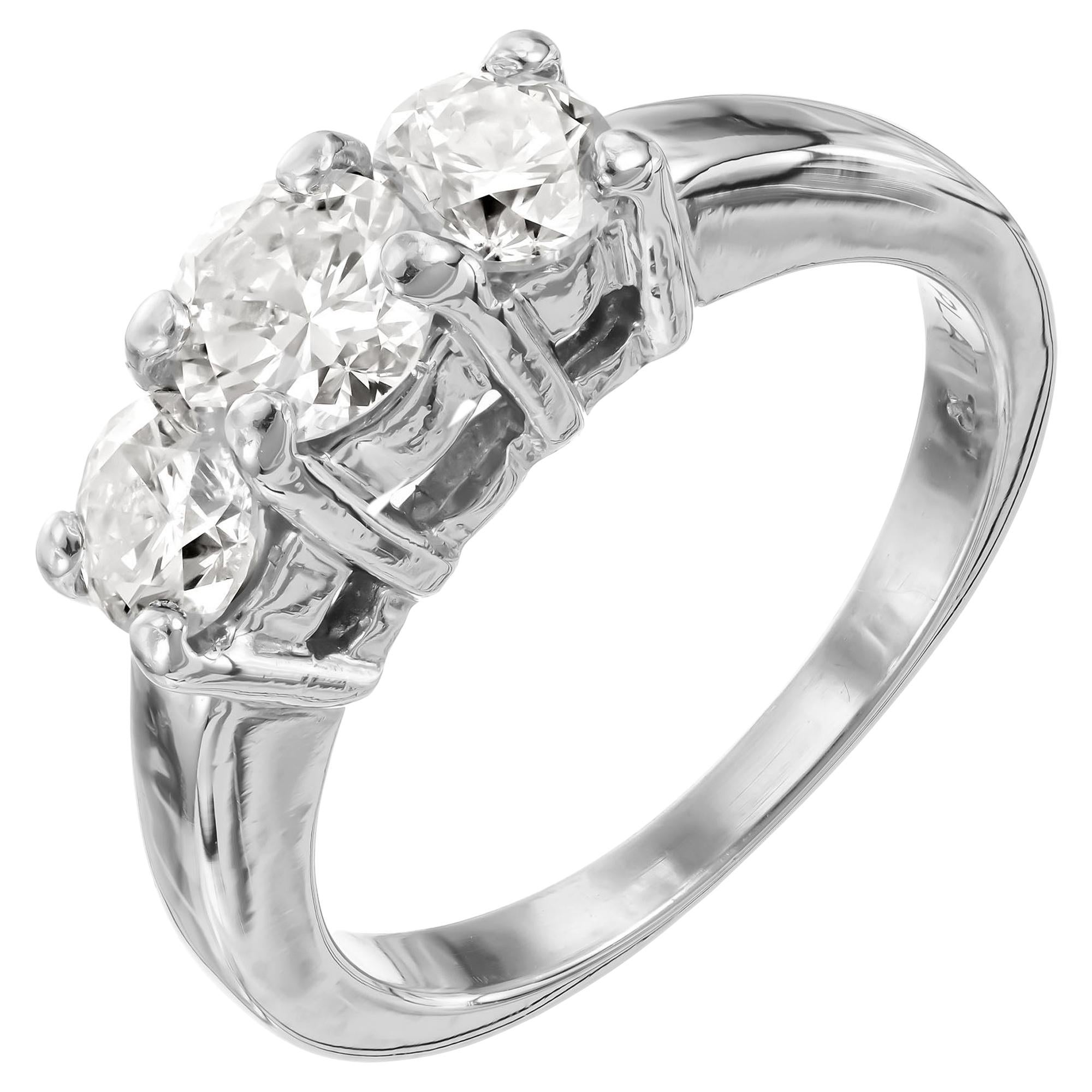 Bague de fiançailles à trois pierres en or blanc avec diamants certifiés EGL de 1,20 carat