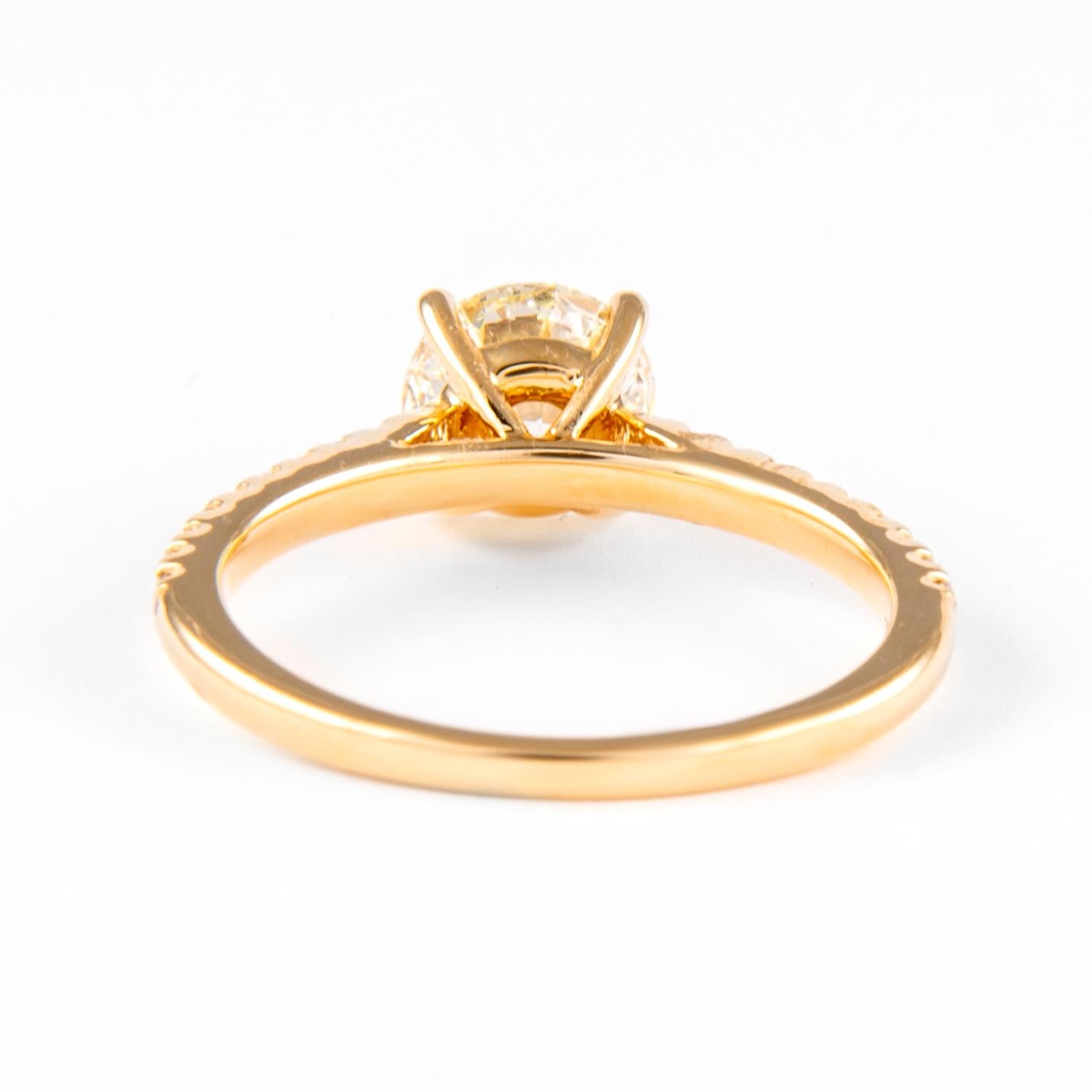 Bague en or jaune 18 carats avec diamants ronds brillants de 1,20 carat certifiés EGL Neuf - En vente à BEVERLY HILLS, CA