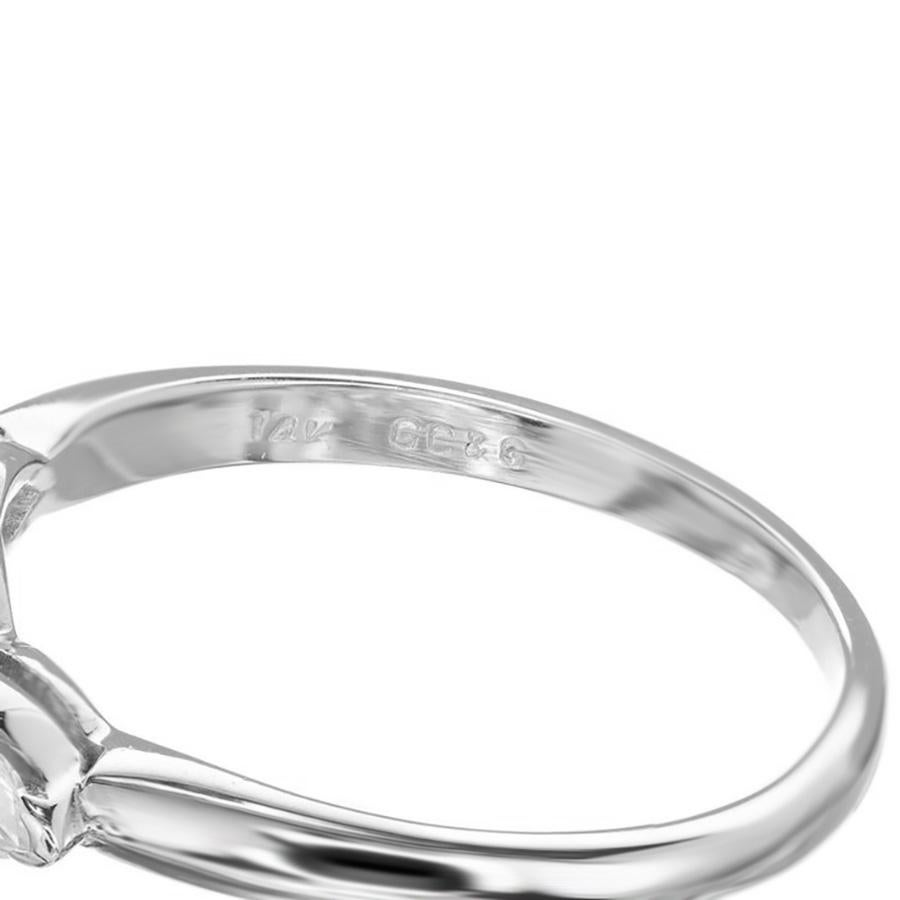 EGL Certified 1.25 Carat Pear Diamond Marquise Gold Three-Stone Engagement Ring In Good Condition For Sale In Stamford, CT