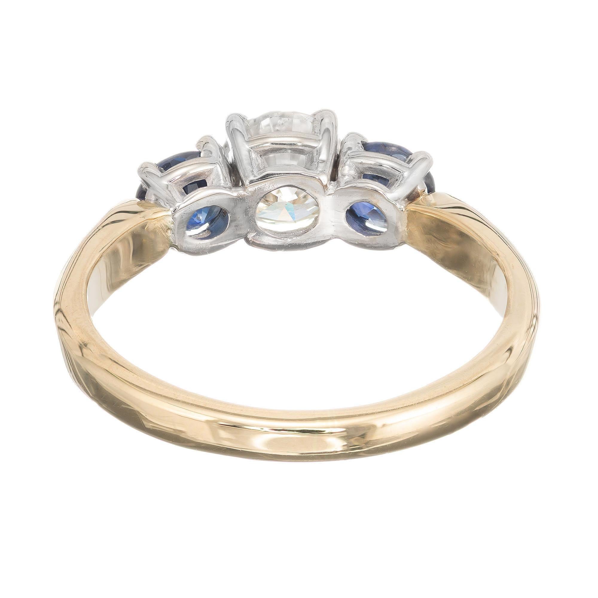 Bague de fiançailles à trois pierres en or avec diamants ronds et saphirs de 1,38 carat certifiés EGL Pour femmes en vente