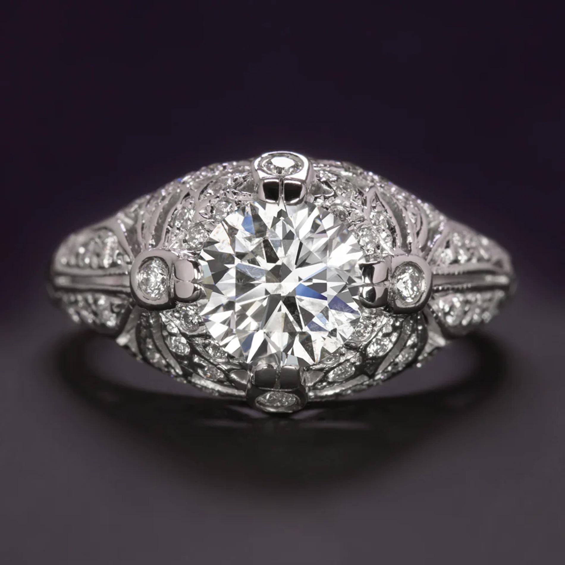 Contemporary Egl Certified 1.42 Carat Round Diamond Cocktail Ring For Sale