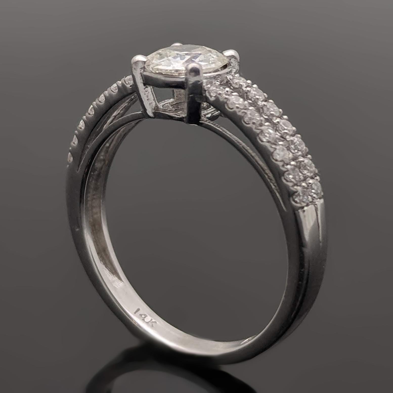 Women's EGL Certified 14 Karat White Gold Diamonds Ring For Sale