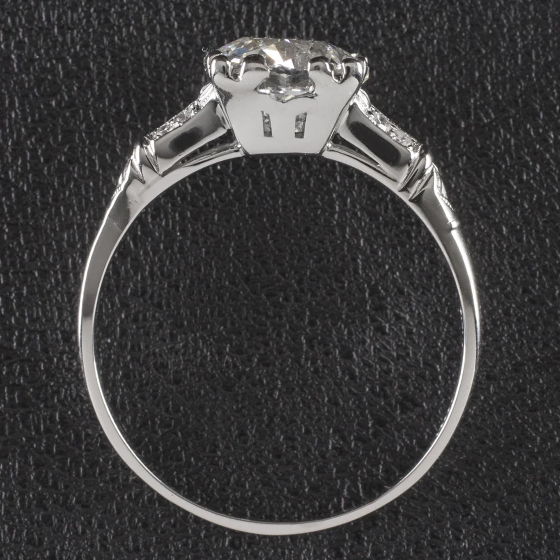 Art déco Bague ancienne en platine avec diamant taille européenne ancienne certifié EGL de 1,51 carat en vente