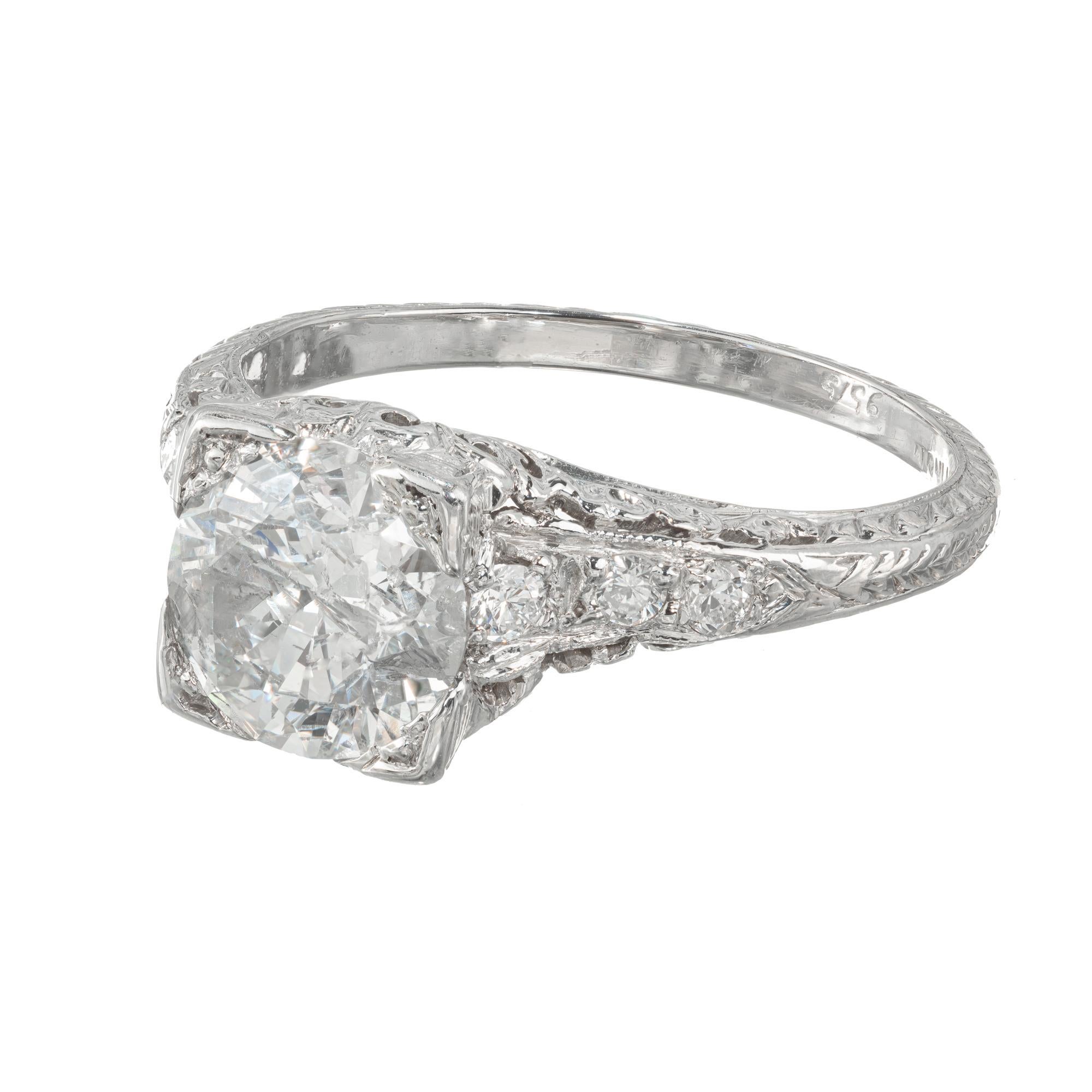Taglio rotondo Anello di fidanzamento in platino con diamante certificato EGL da 1.56 carati in vendita