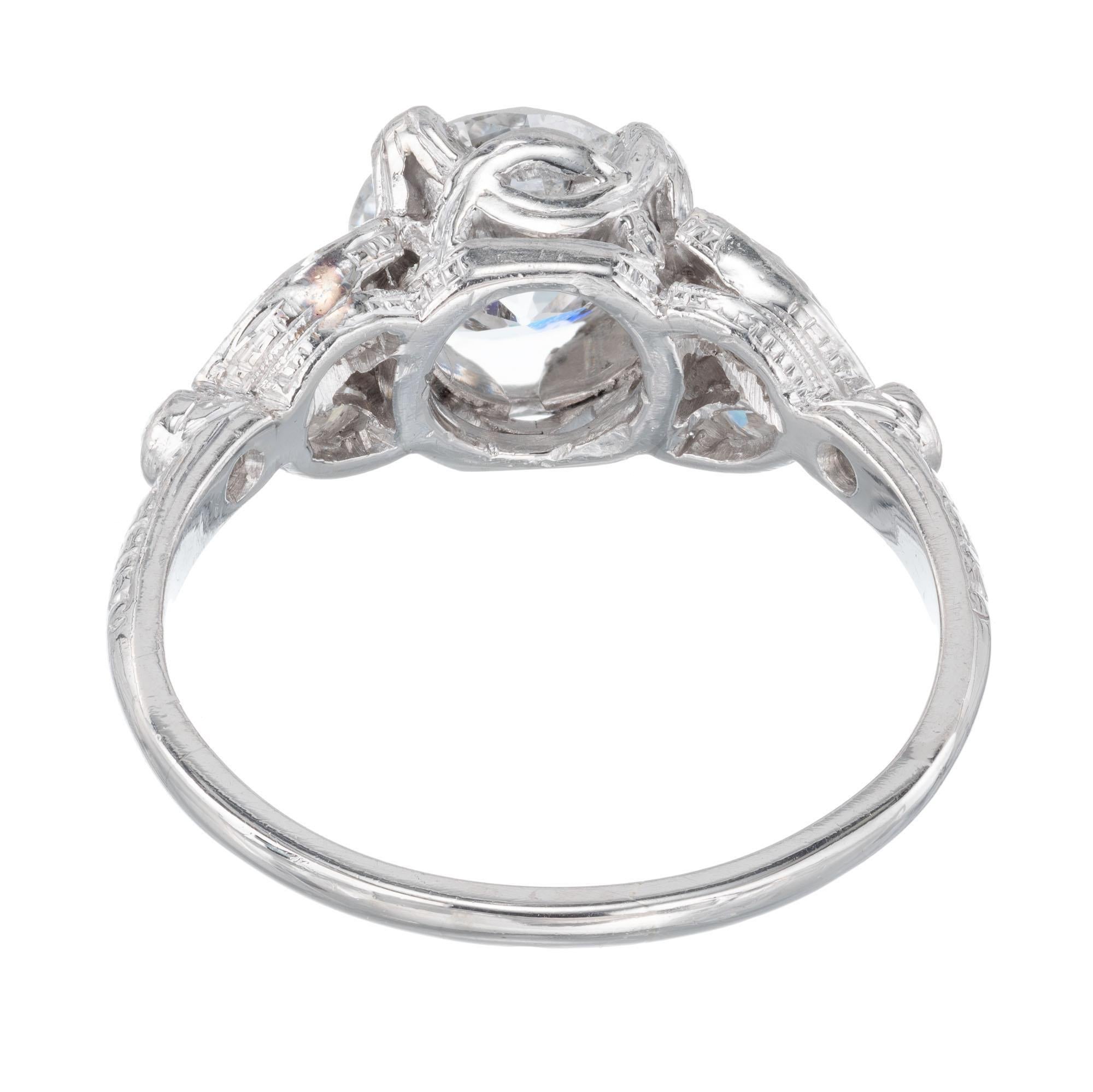EGL Certified 1.57 Carat Diamond Platinum Art Deco Engagement Ring In Good Condition In Stamford, CT