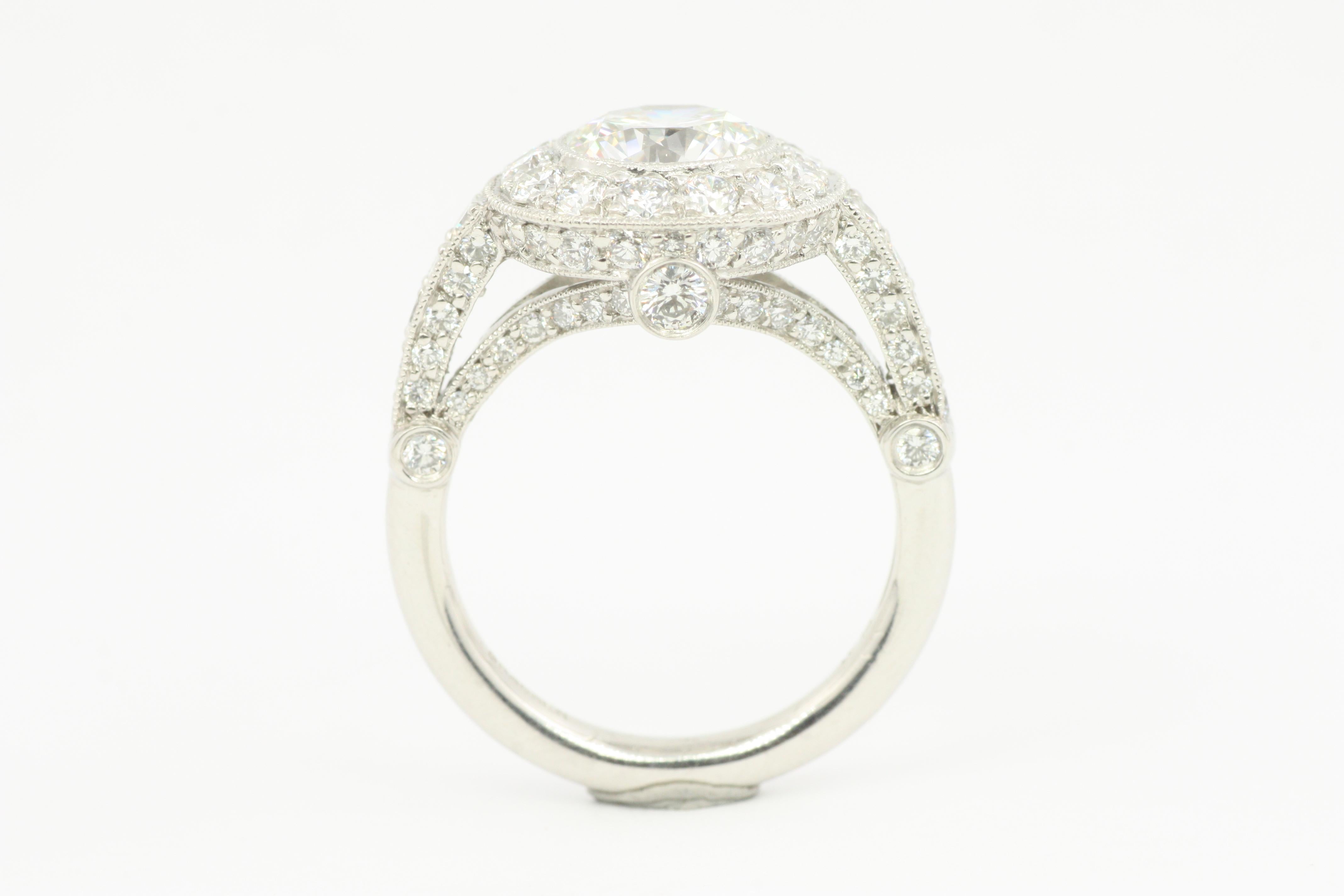 Anillo de compromiso de platino con diamante de 1,70 quilates certificado por EGL Estilo Tiffany Legacy en venta 2
