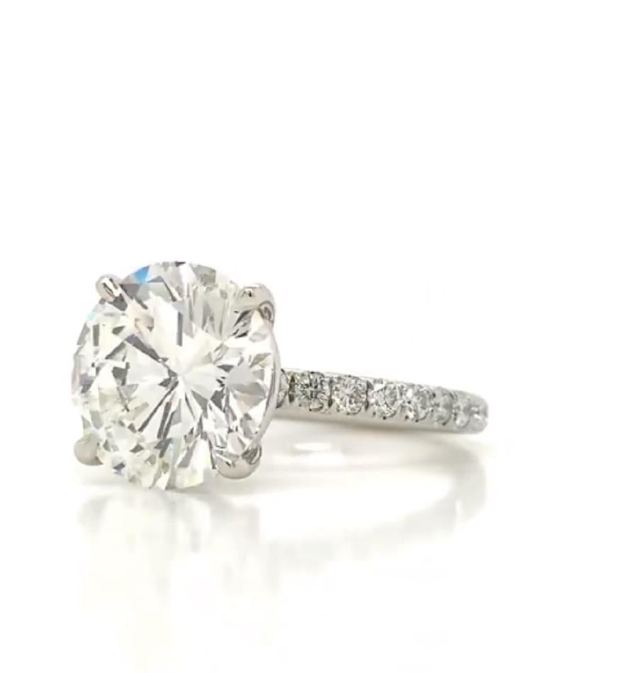 Erstaunliche 1,50 Karat runder Brillantschliff zertifiziert Diamantring ist hell weiß, 100% Auge sauber, und zeigt atemberaubende, lebendige funkelnde! Der von GIA zertifizierte Diamant erhielt die perfekte Bewertung G für die Farbe. Sie ist