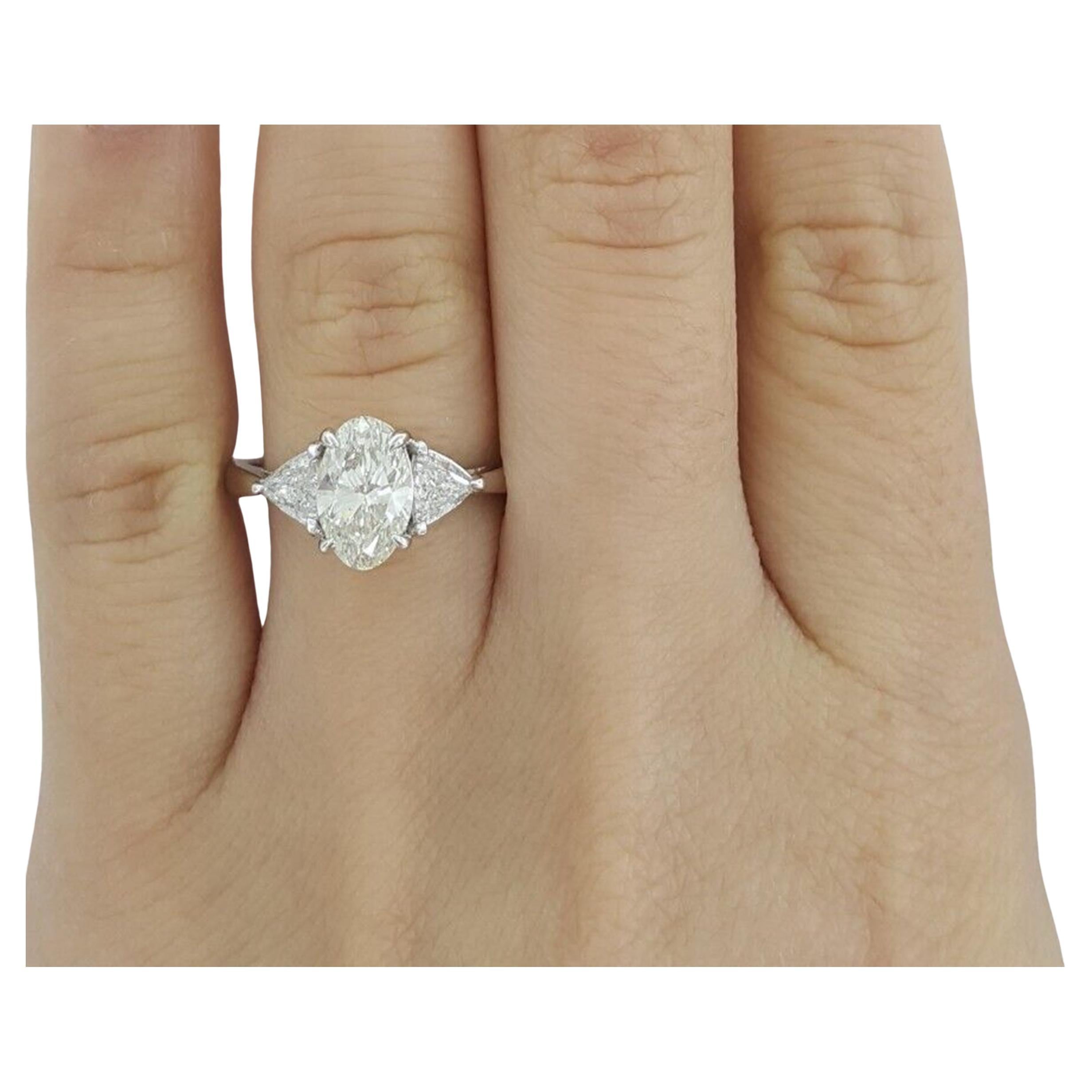 Oval Cut EGL Certified 1.83 Carat Pear Cut Diamond Ring For Sale