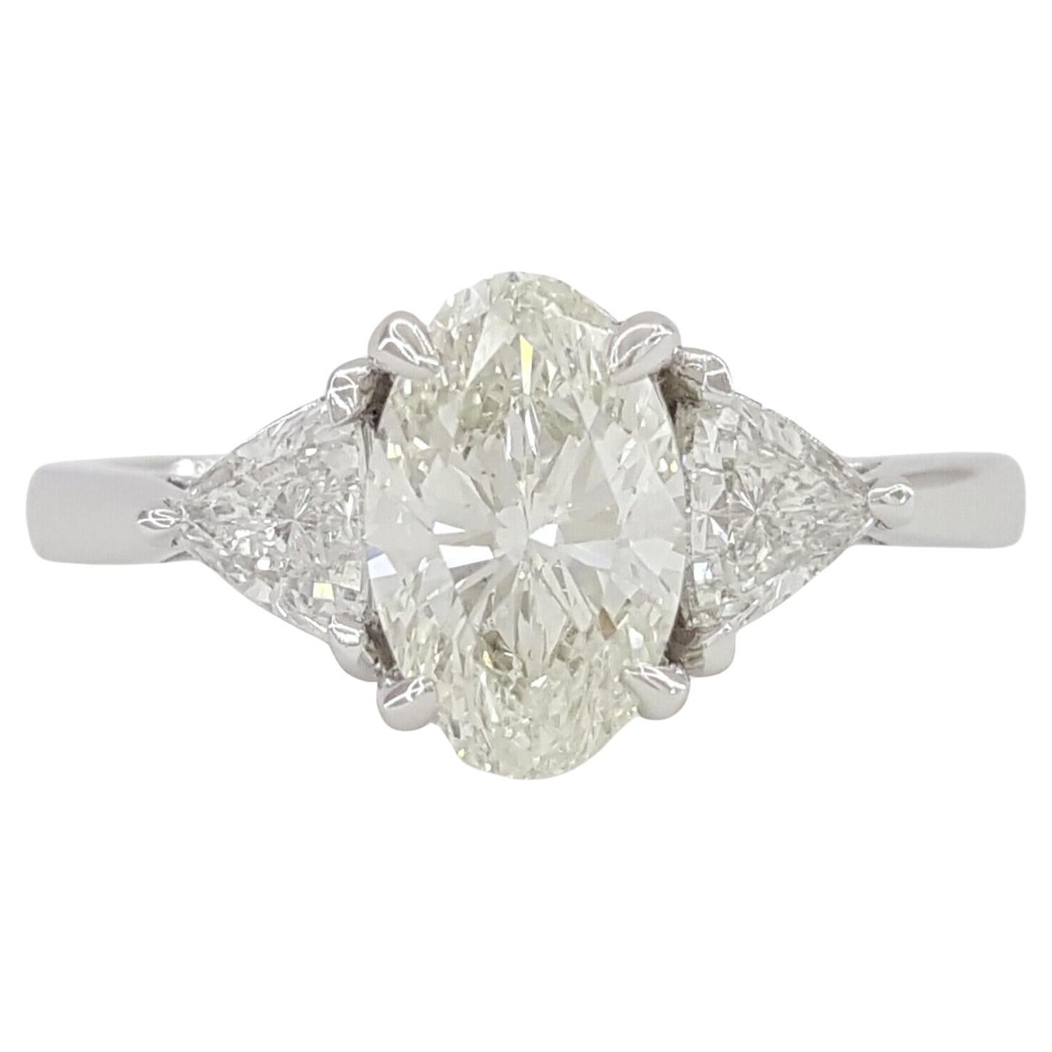 EGL Certified 1.83 Carat Pear Cut Diamond Ring In New Condition For Sale In Rome, IT