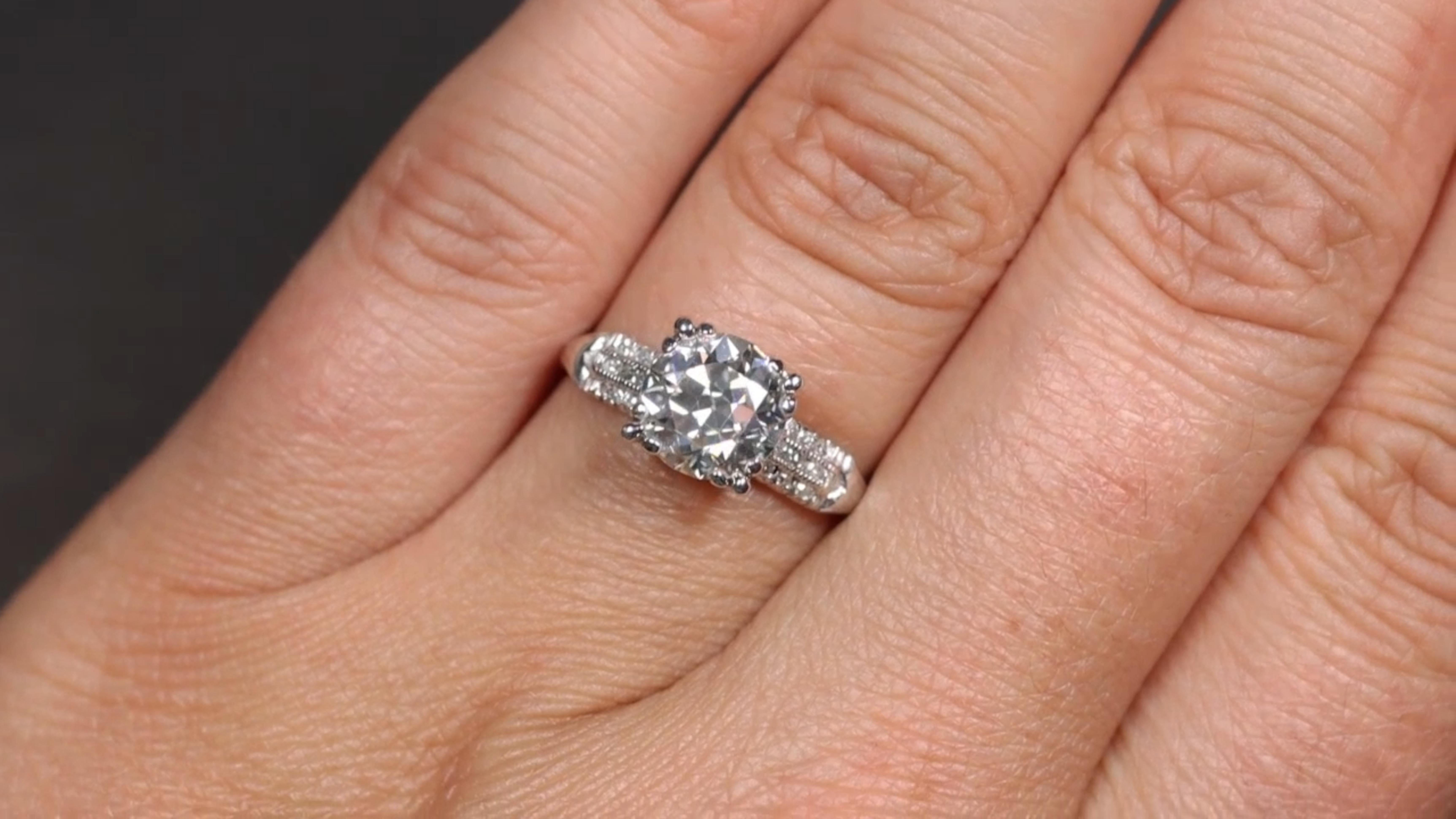 Diamante taglio vecchio europeo certificato EGL da 1,89 carati  Anello di platino In condizioni ottime in vendita a Chicago, IL