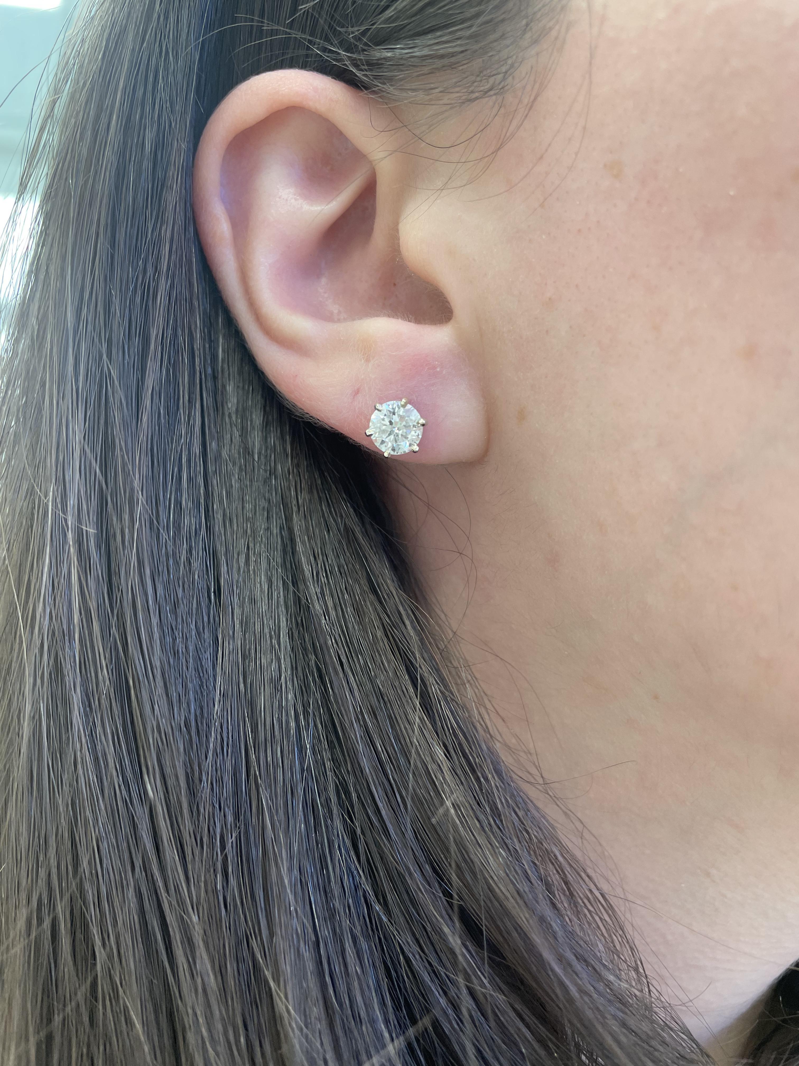 Round Cut EGL Certified 2.00 Carat Diamond Stud Earrings F color White Gold For Sale