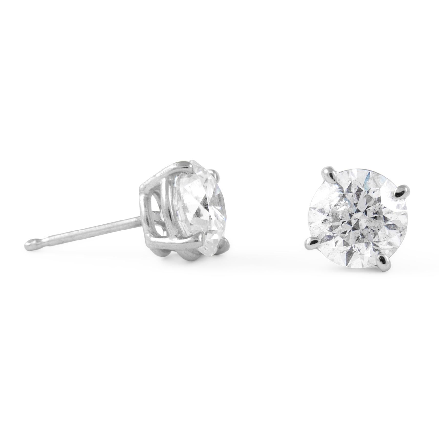 Contemporain Clous d'oreilles en or blanc 18 carats avec diamants certifiés EGL de 2,06 carats de couleur G en vente