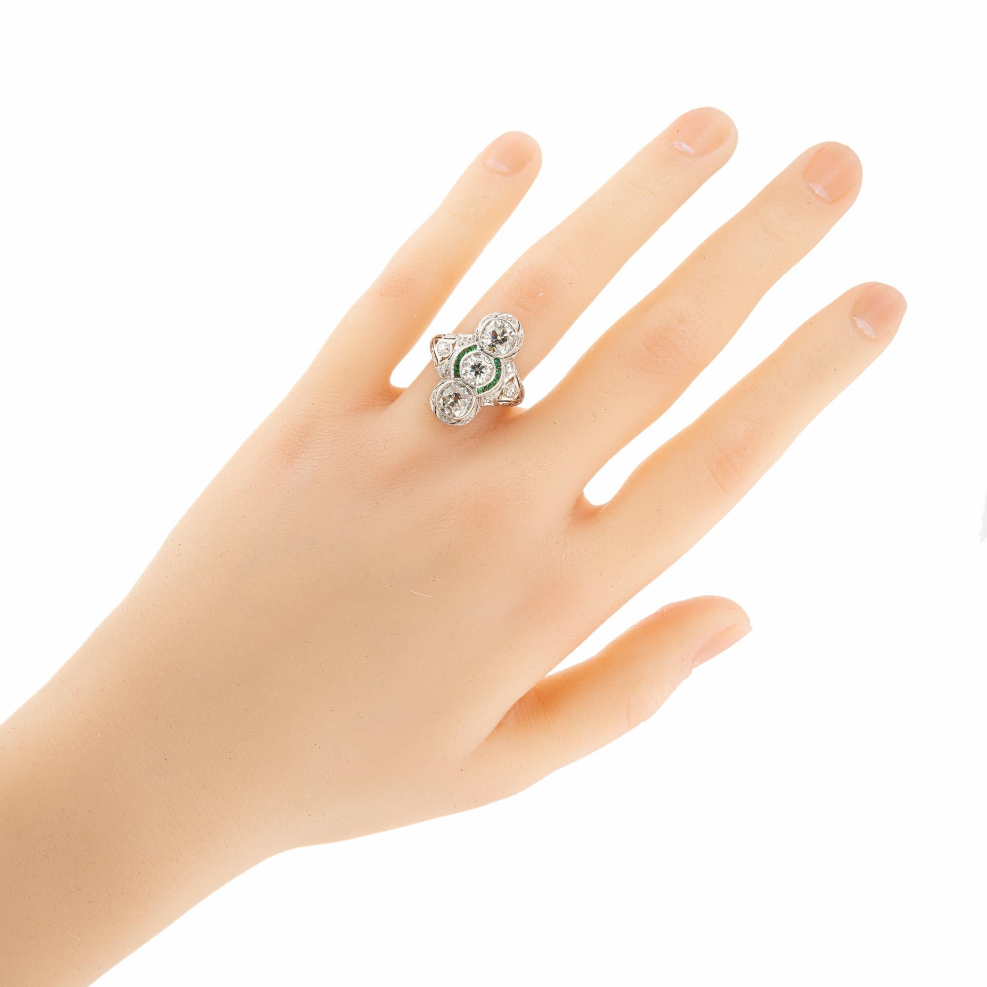 EGL zertifiziert 2,76 Diamant Smaragd Drei-Stein Art Deco Platin Cocktail Ring im Angebot 5