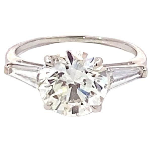 Bague en or blanc 18 carats certifiée EGL et ornée d'un diamant rond de 3,02 carats taillé en brillant en vente