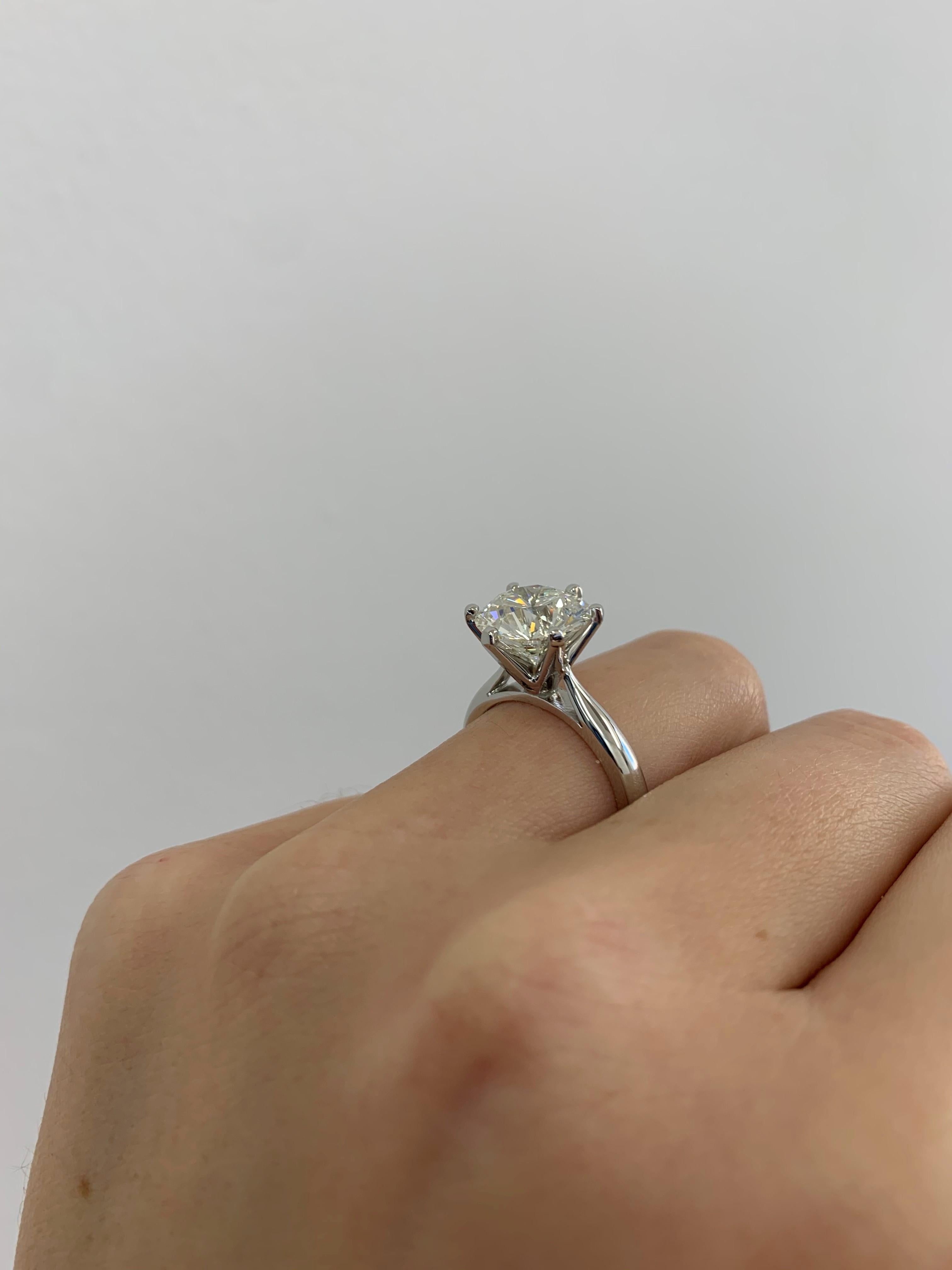 Women's EGL Certified 3.53 Carat Round Brilliant Diamond Ring For Sale