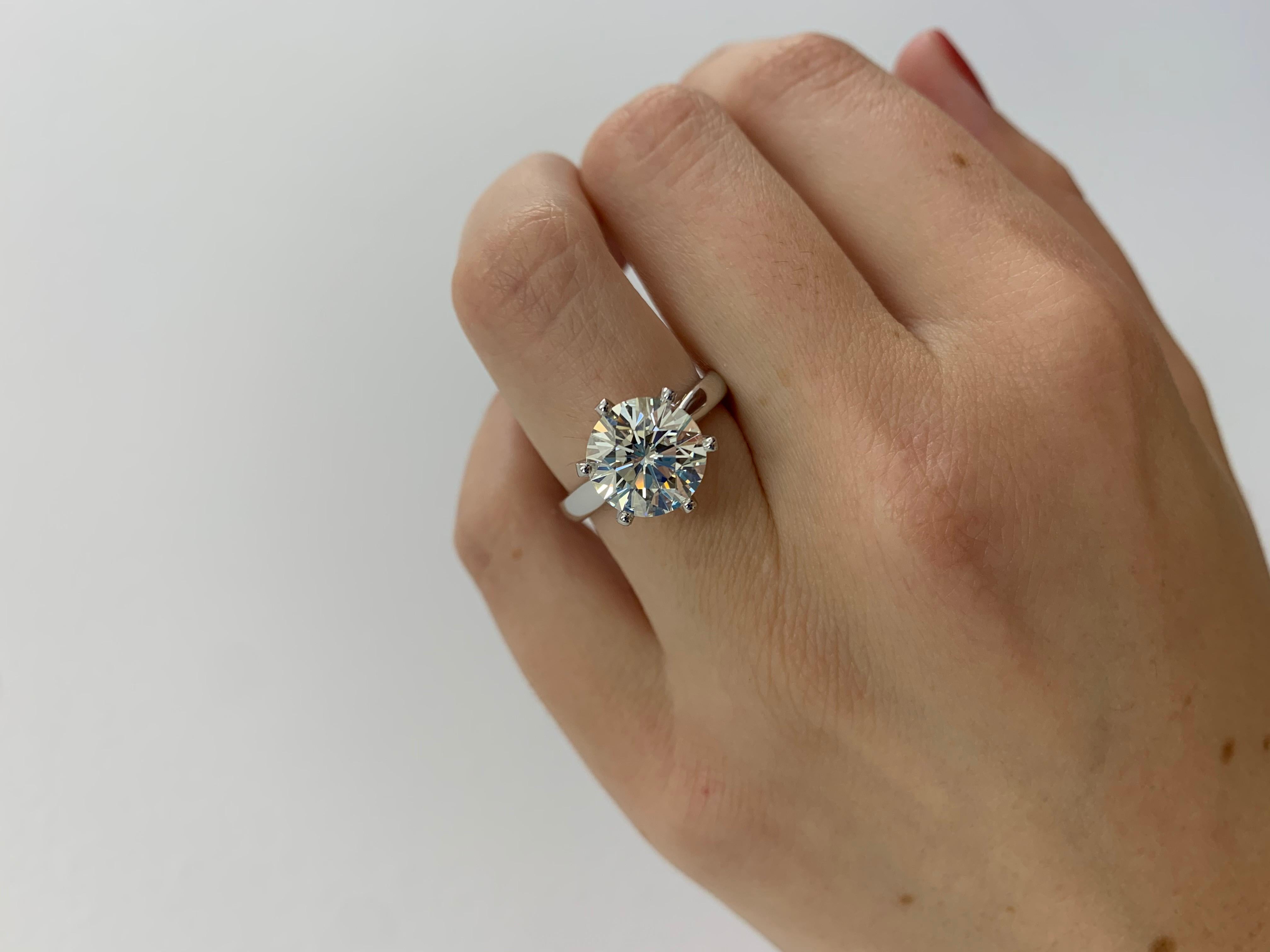 EGL Certified 3.53 Carat Round Brilliant Diamond Ring For Sale 1