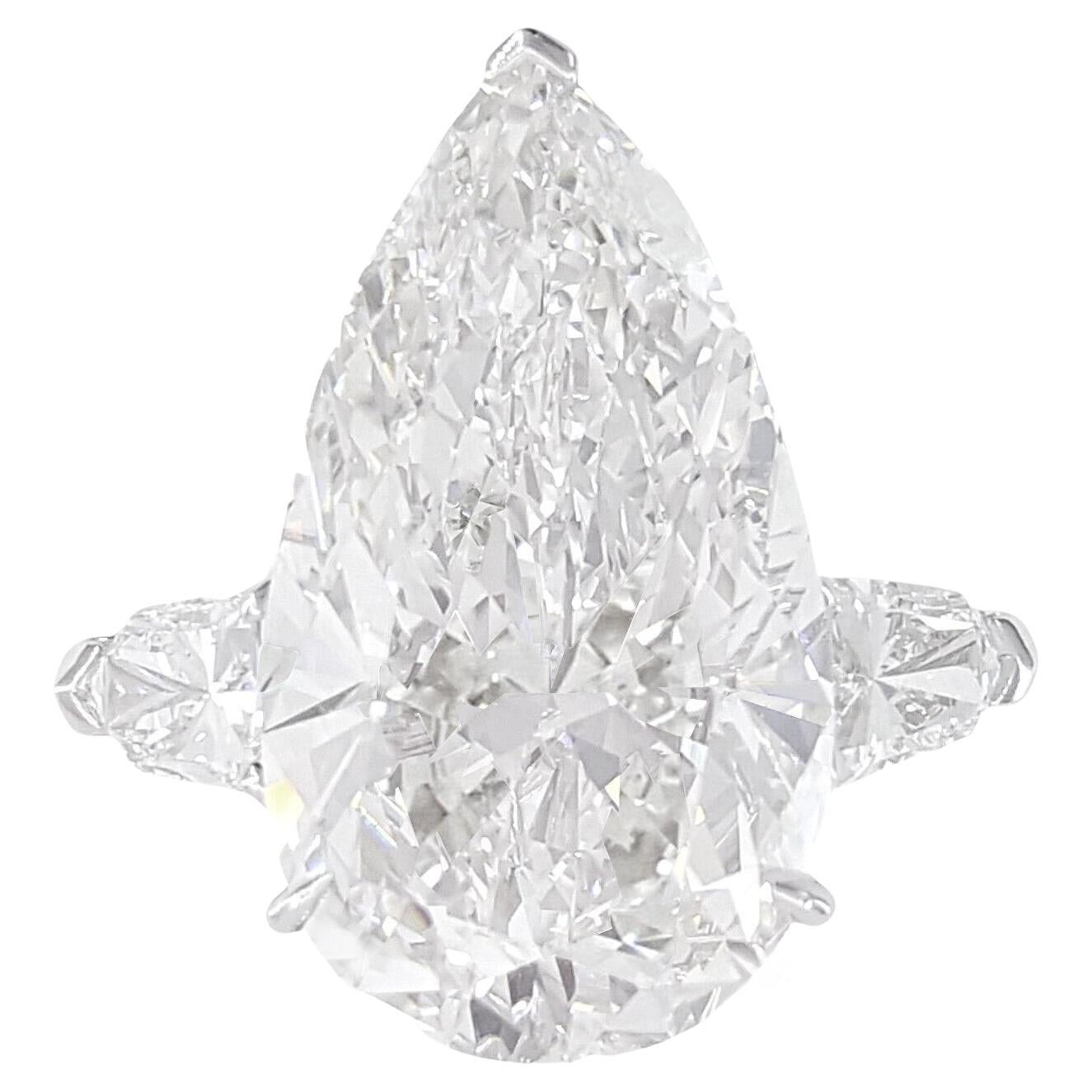 EGL Certified 5 Carat Pear Cut Diamond Engagement Ring  In New Condition For Sale In Rome, IT