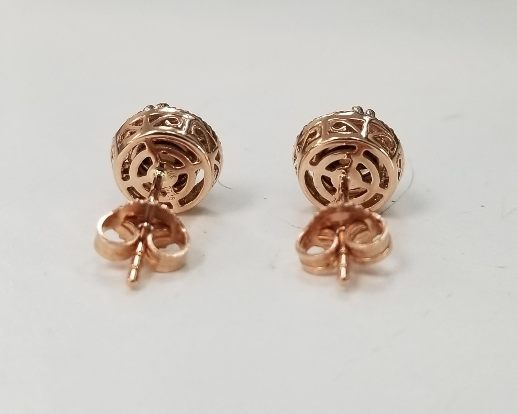 da uomo o donna Diamanti Fancy Deep Brown certificati EGL da 2,10 carati incastonati in borchie a raggiera in oro 14 carati in vendita