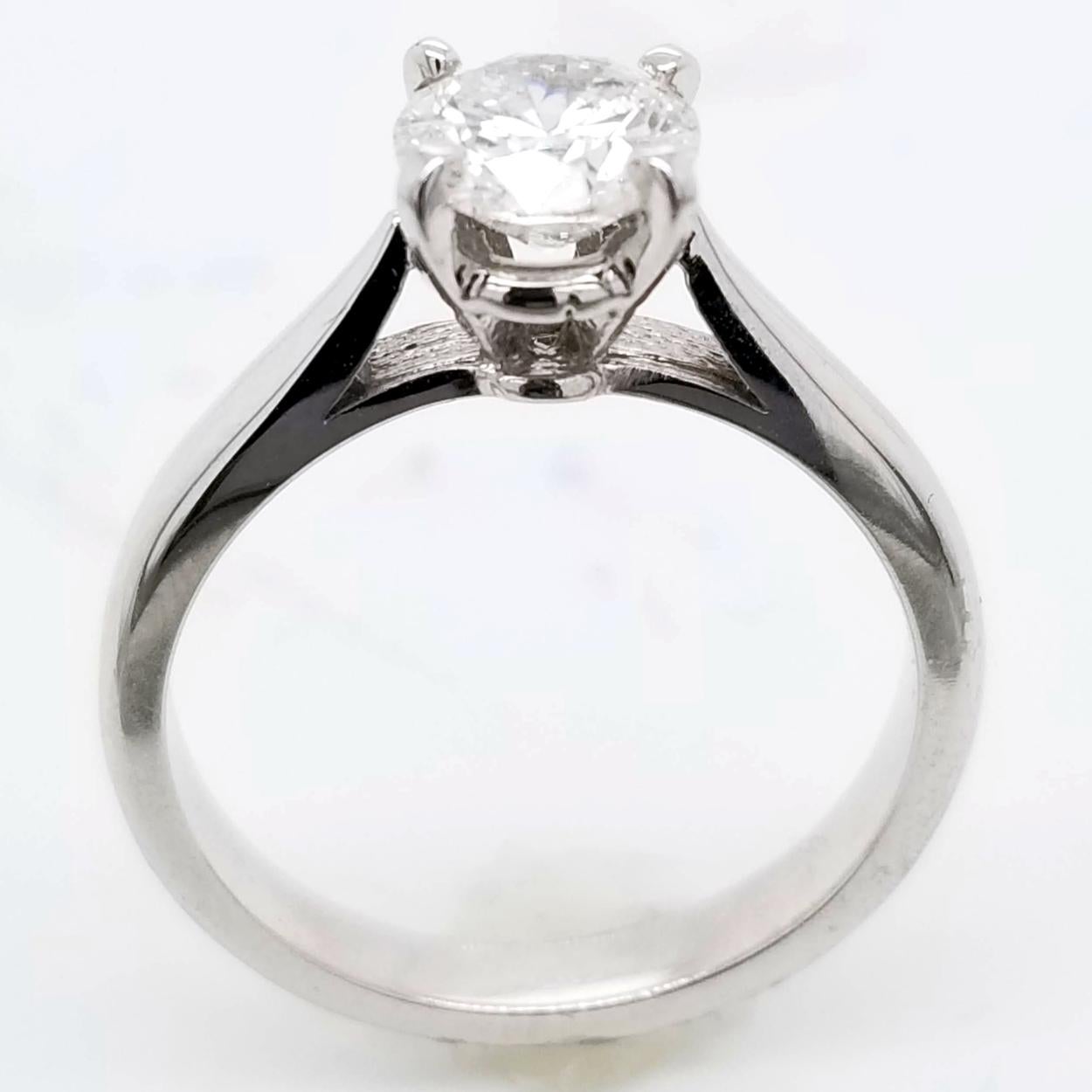 Contemporary EGL US 1.00 Carat F-G/SI3 Round Brilliant Diamond 14 Karat Solitaire Ring For Sale