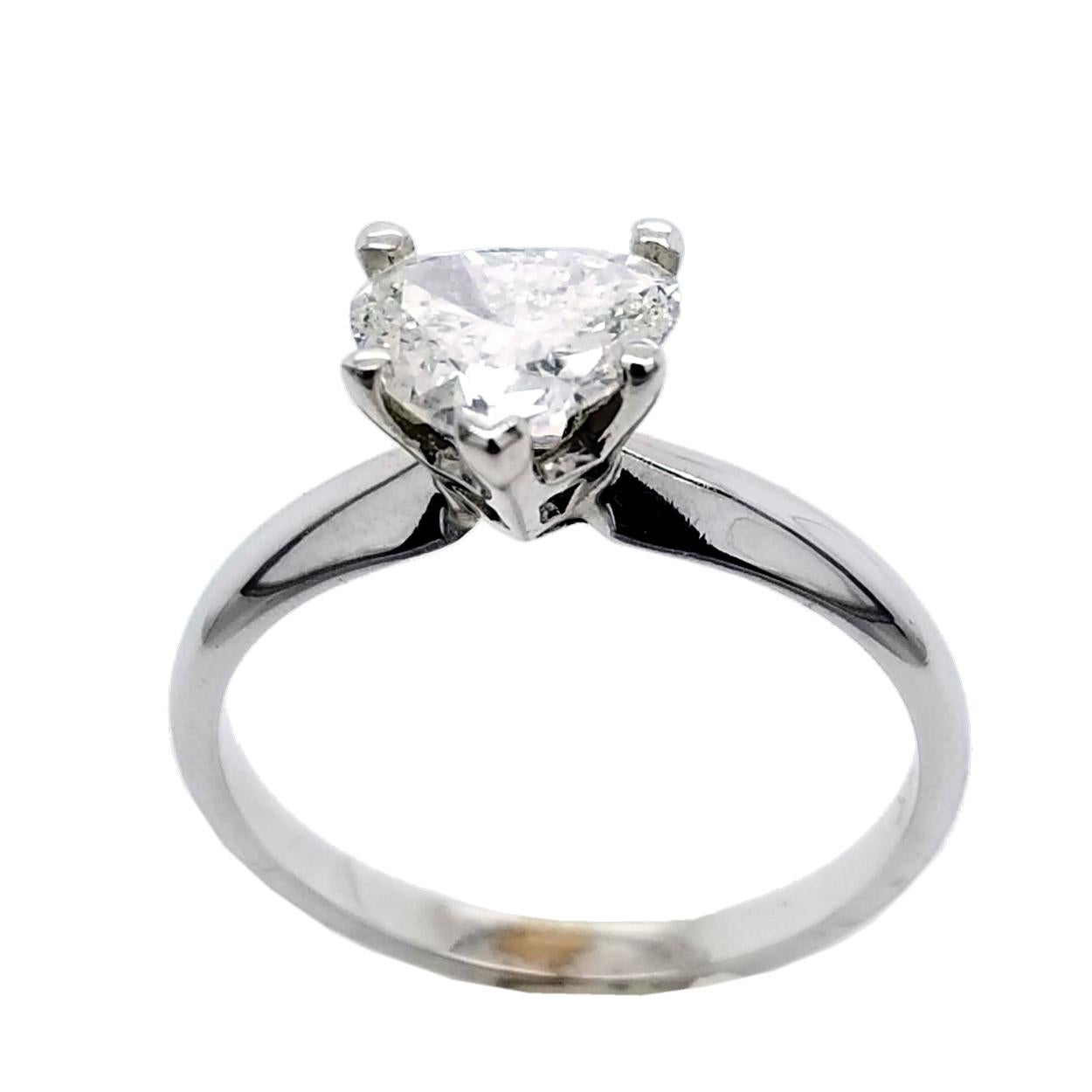 Contemporain EGL US 1.02 Carat I-J/SI1 Heart Brilliant Diamond 14 Karat Solitaire Ring