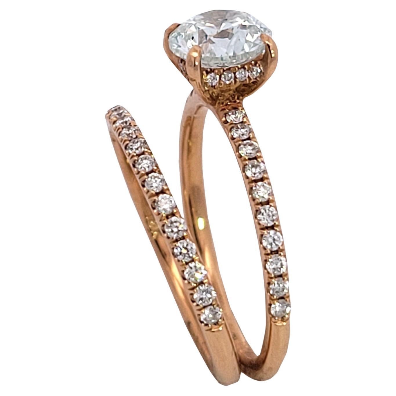 EGL US 1,11 quilates G/SI2 Diamante redondo brillante 18 quilates Anillo y banda engastados con pavé