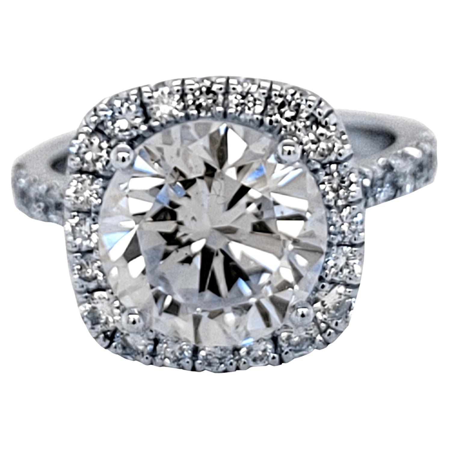 EGL US 3,87 carats I/SI1 Bague en or 18 carats sertie d
un diamant rond brillant serti en pavé avec halo