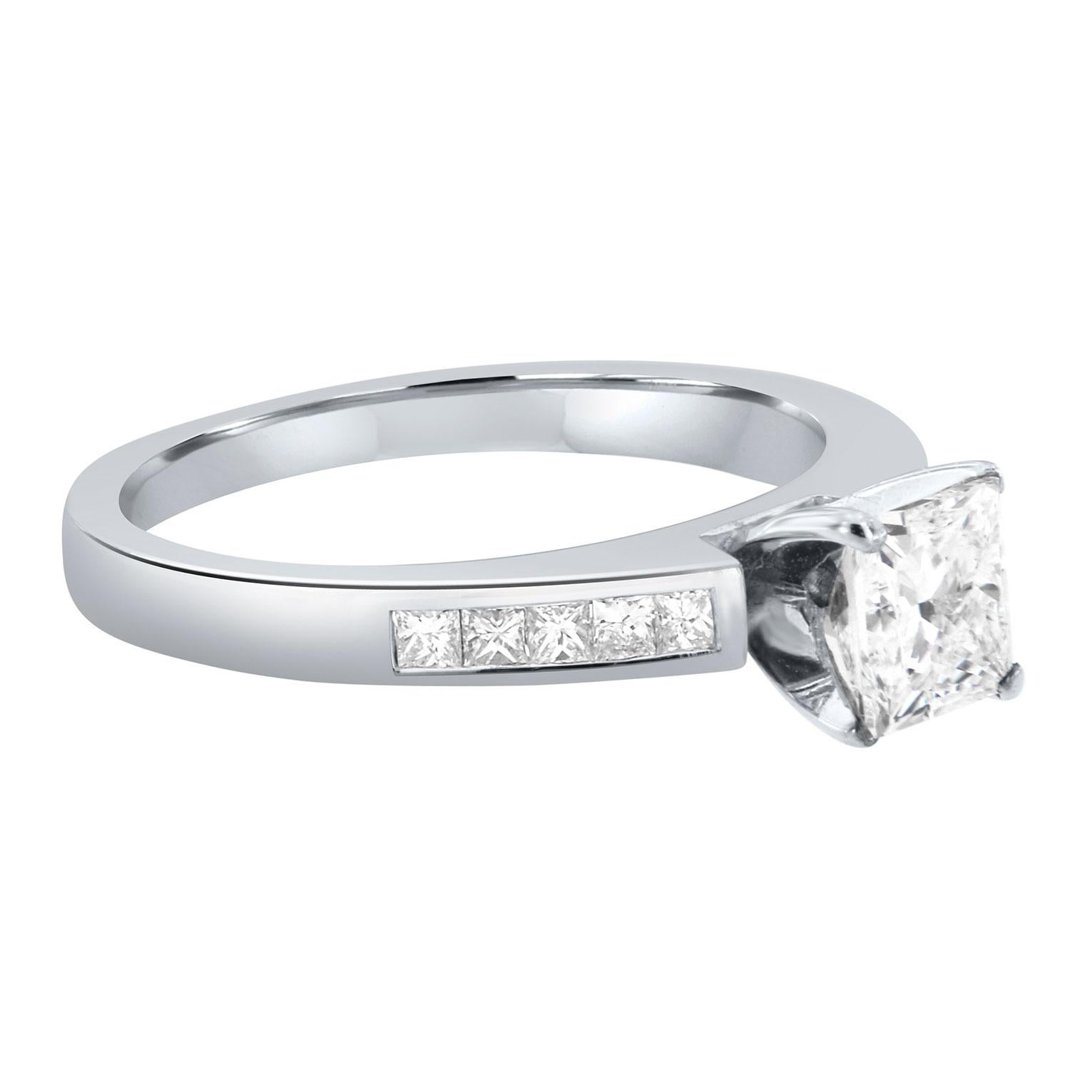 Princess Cut EGL USA Certified 0.71 Carat Princess Shape 18k White Gold Diamond Set For Sale