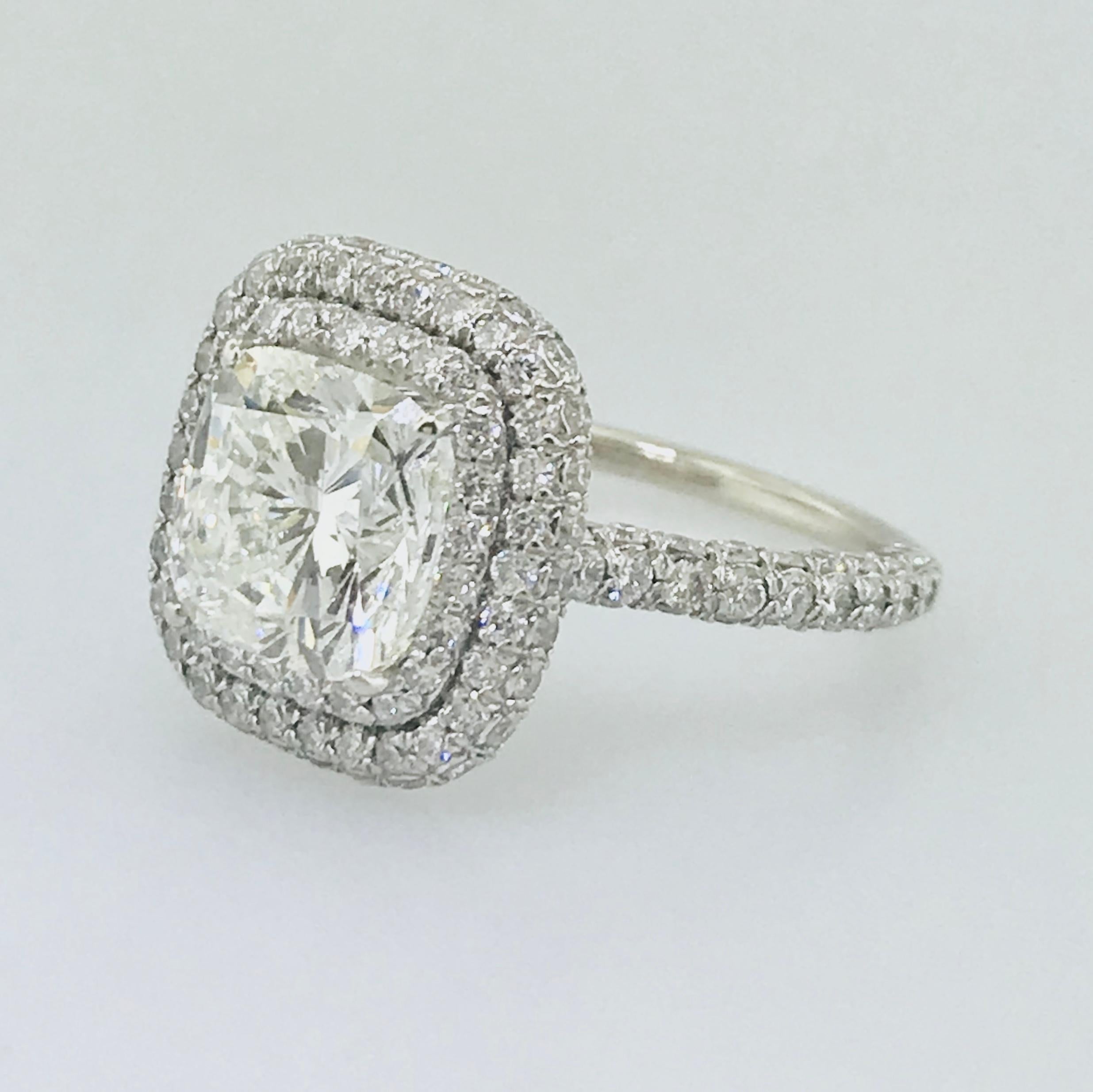 2 carat cushion cut diamond ring with halo