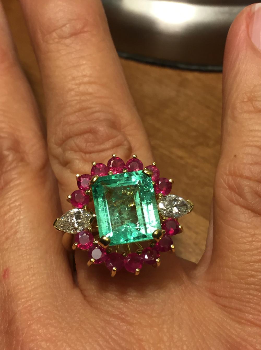 Women's EGL USA Certified 7.14 Carat Emerald Diamond & Ruby Cluster Cocktail Ring  For Sale