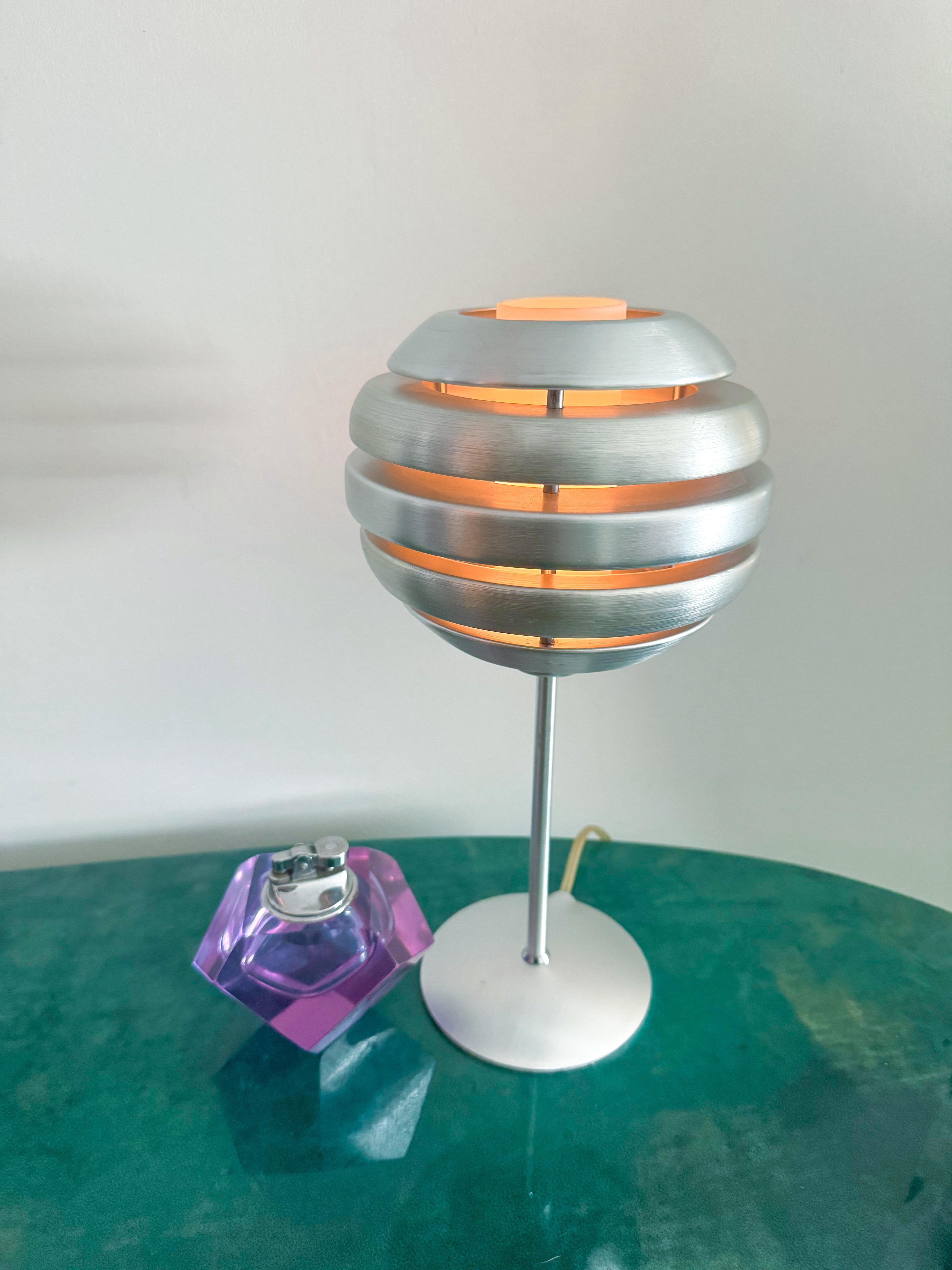 Lampada ad anello Eglo 'Mercur' in alluminio spazzolato, lampada da tavolo austriaca dell'era spaziale degli anni '60 in vendita 1