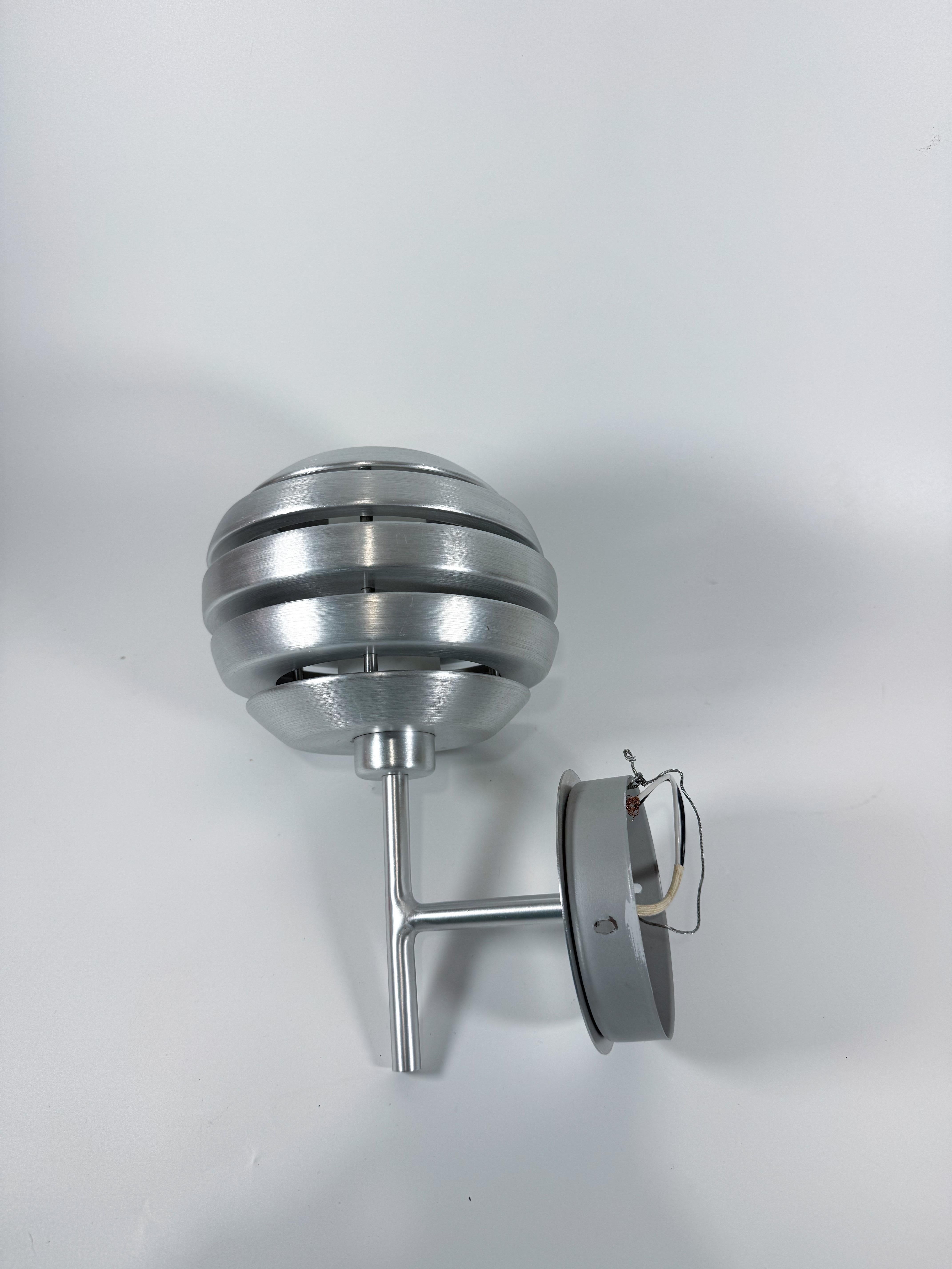 Eglo “Mercur” Brushed Aluminum Space Age Wall Light Sconce, Austria For Sale 4